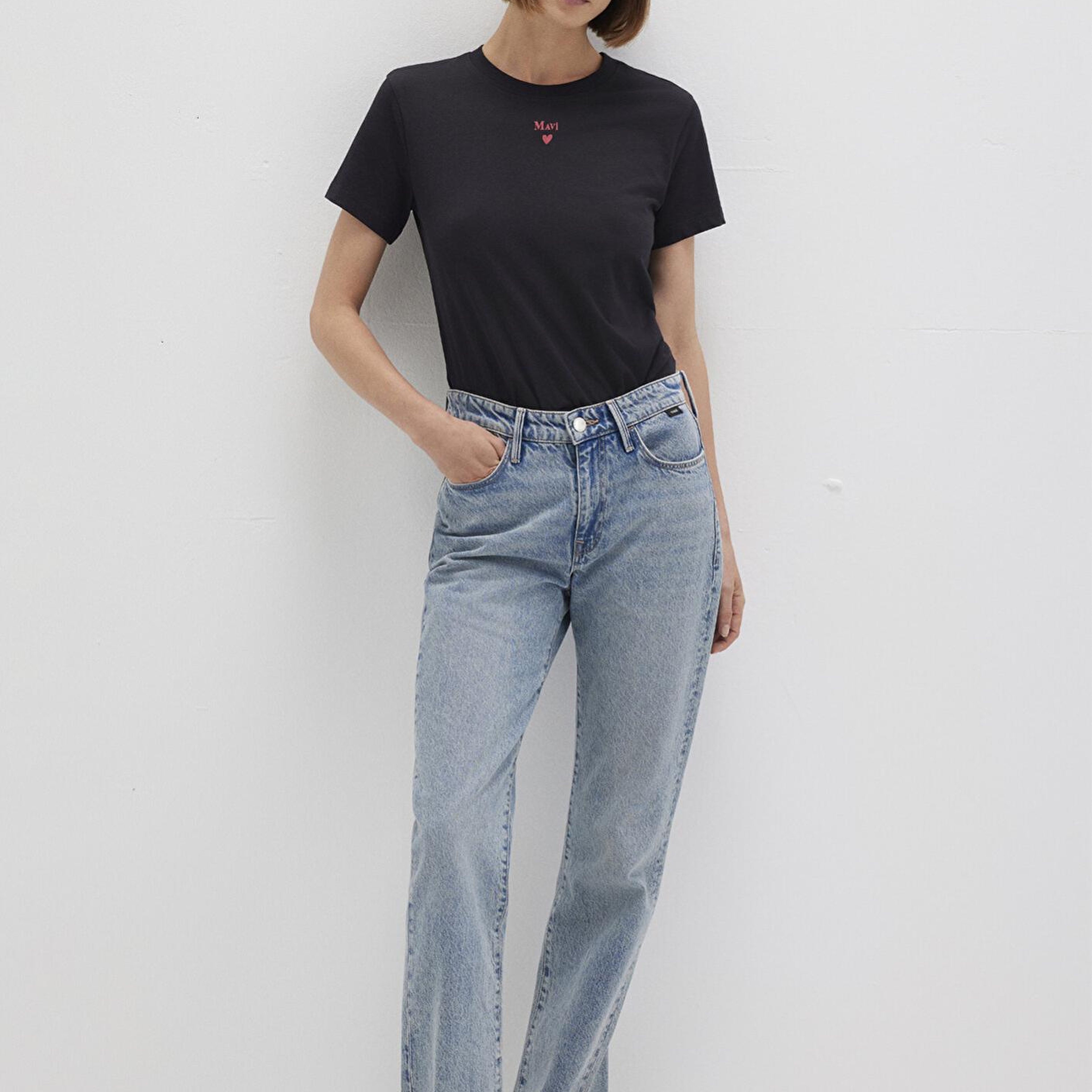 Mavi Mavi Logo Baskılı Siyah Tişört Semi Slim Fit / Yarı Dar Kesim 1601185-900