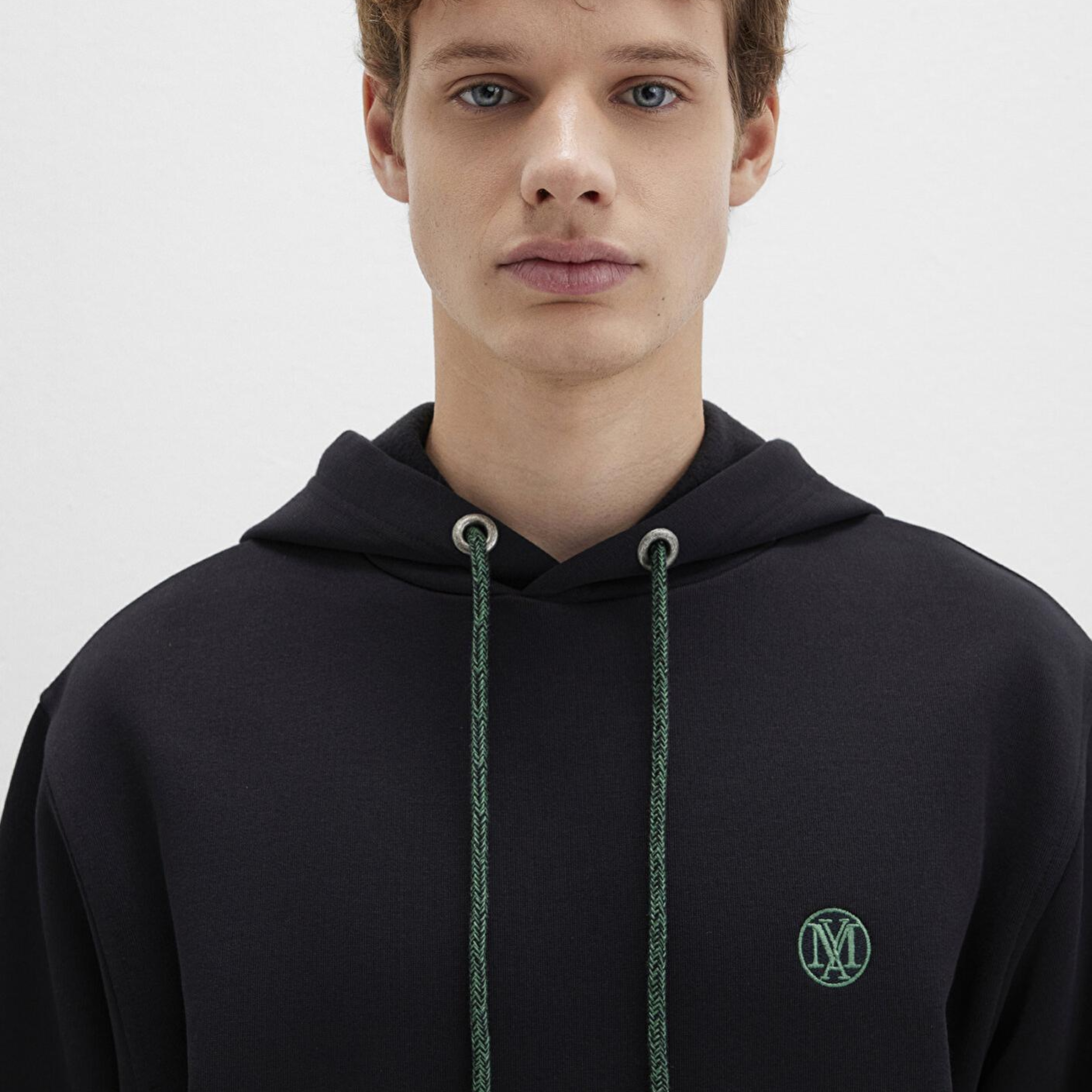 Mavi Mavi Logo Nakışlı Kapüşonlu Siyah Sweatshirt 065809-900