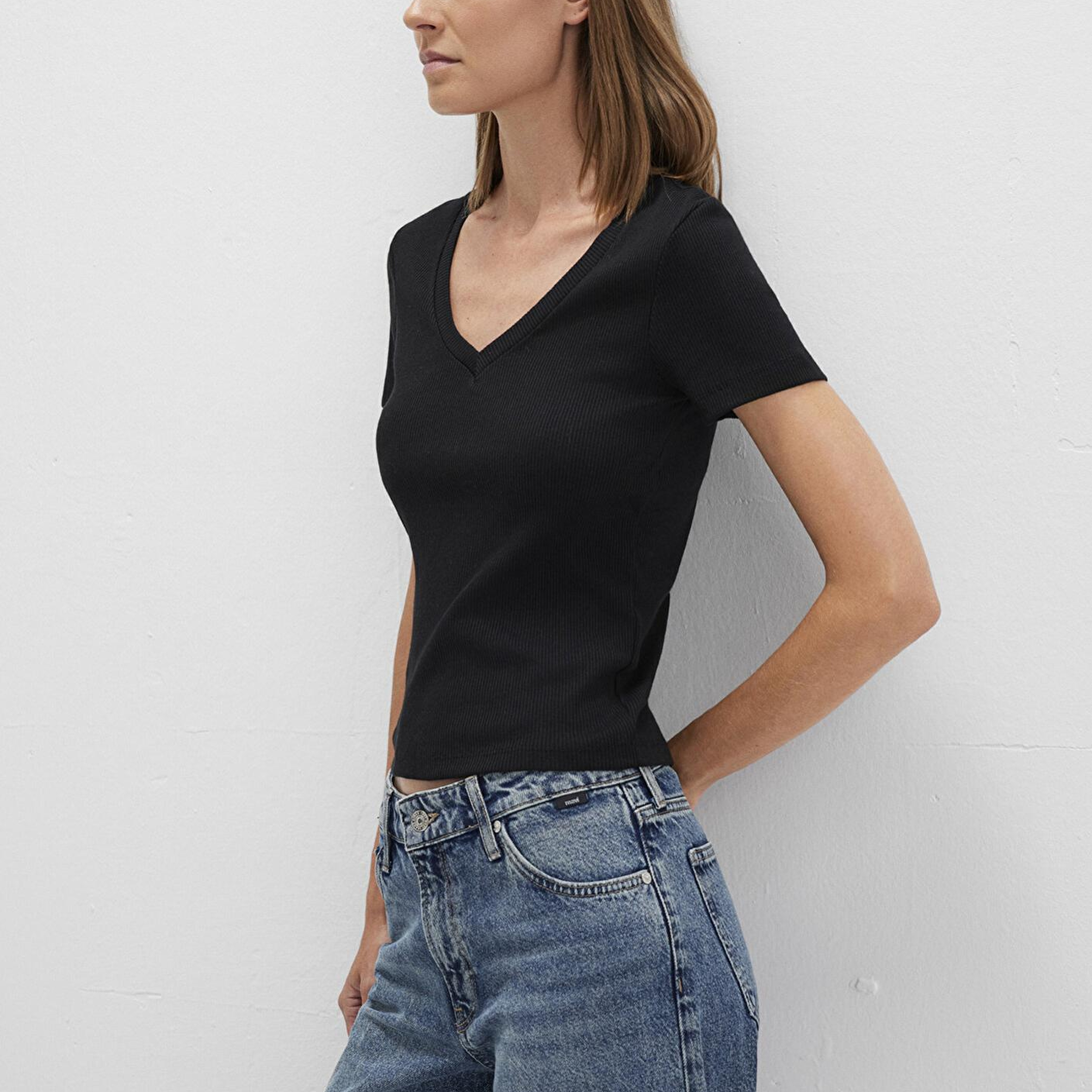 Mavi Siyah Basic V Yaka Tişört Fitted / Vücuda Oturan Kesim 1601040-900