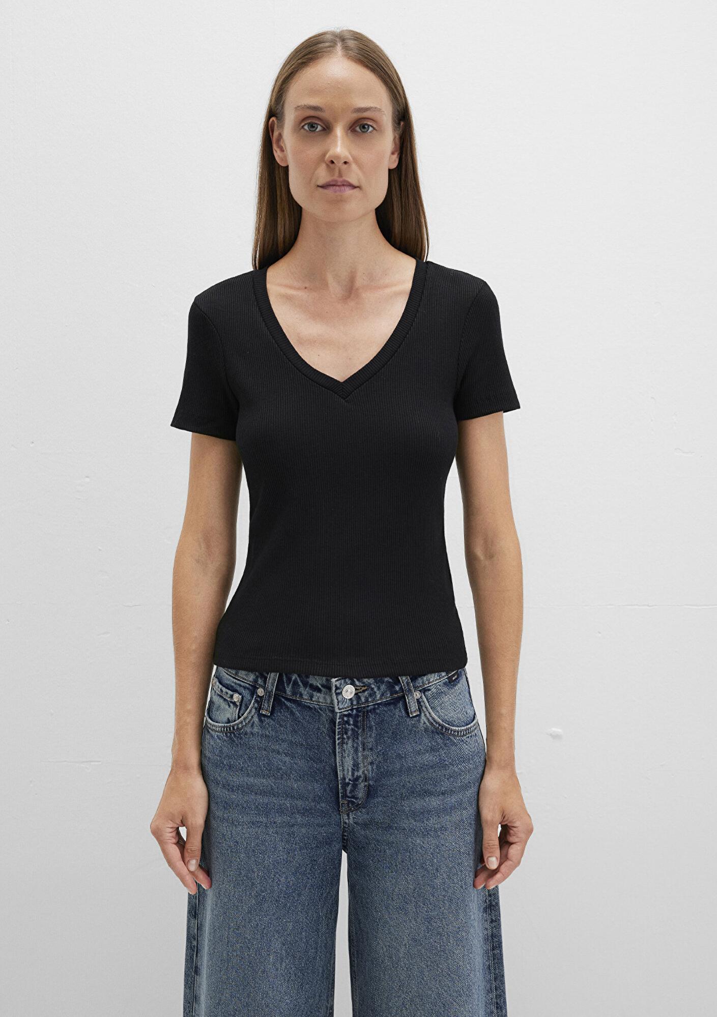 Mavi Siyah Basic V Yaka Tişört Fitted / Vücuda Oturan Kesim 1601040-900