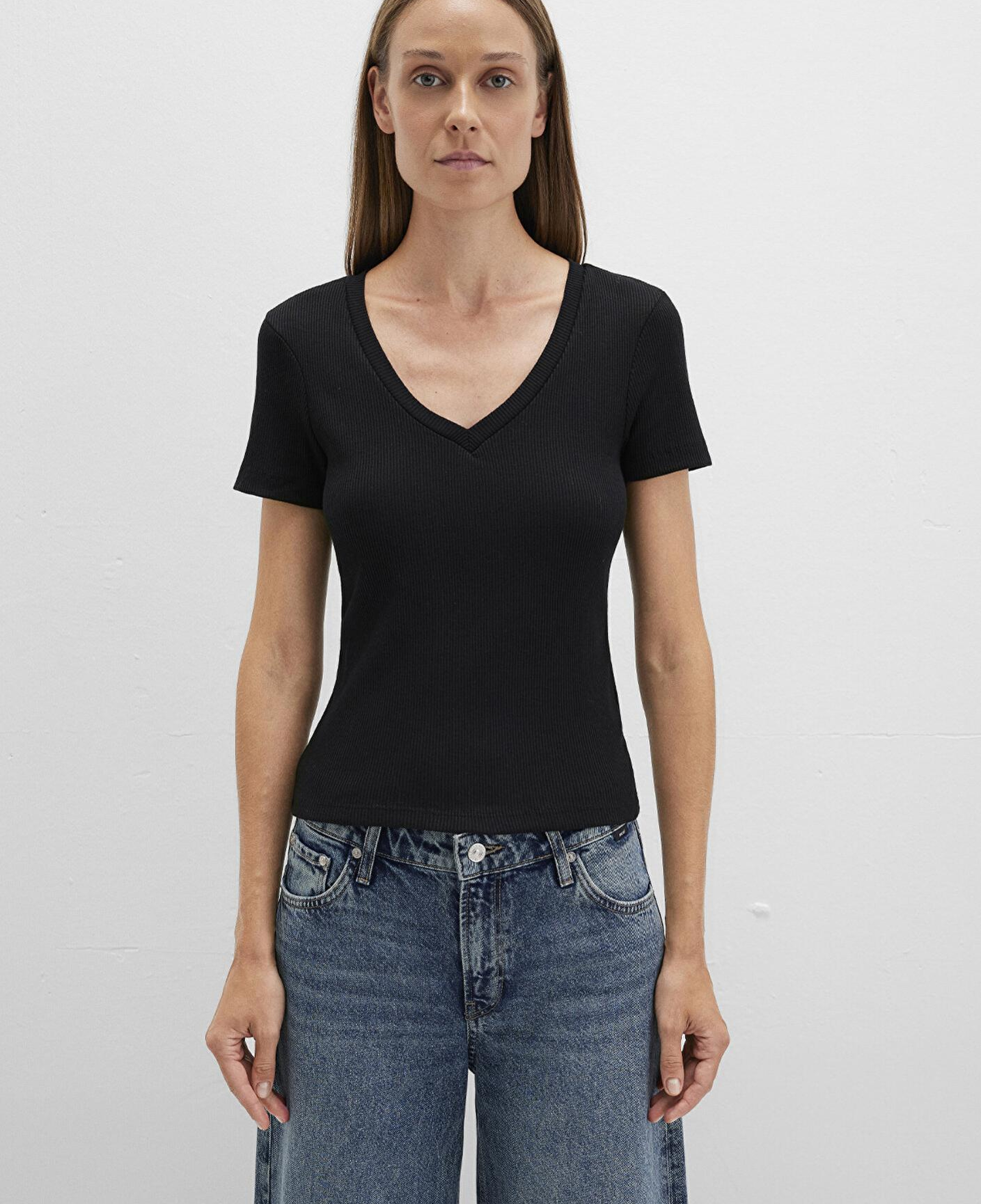 Mavi Siyah Basic V Yaka Tişört Fitted / Vücuda Oturan Kesim 1601040-900