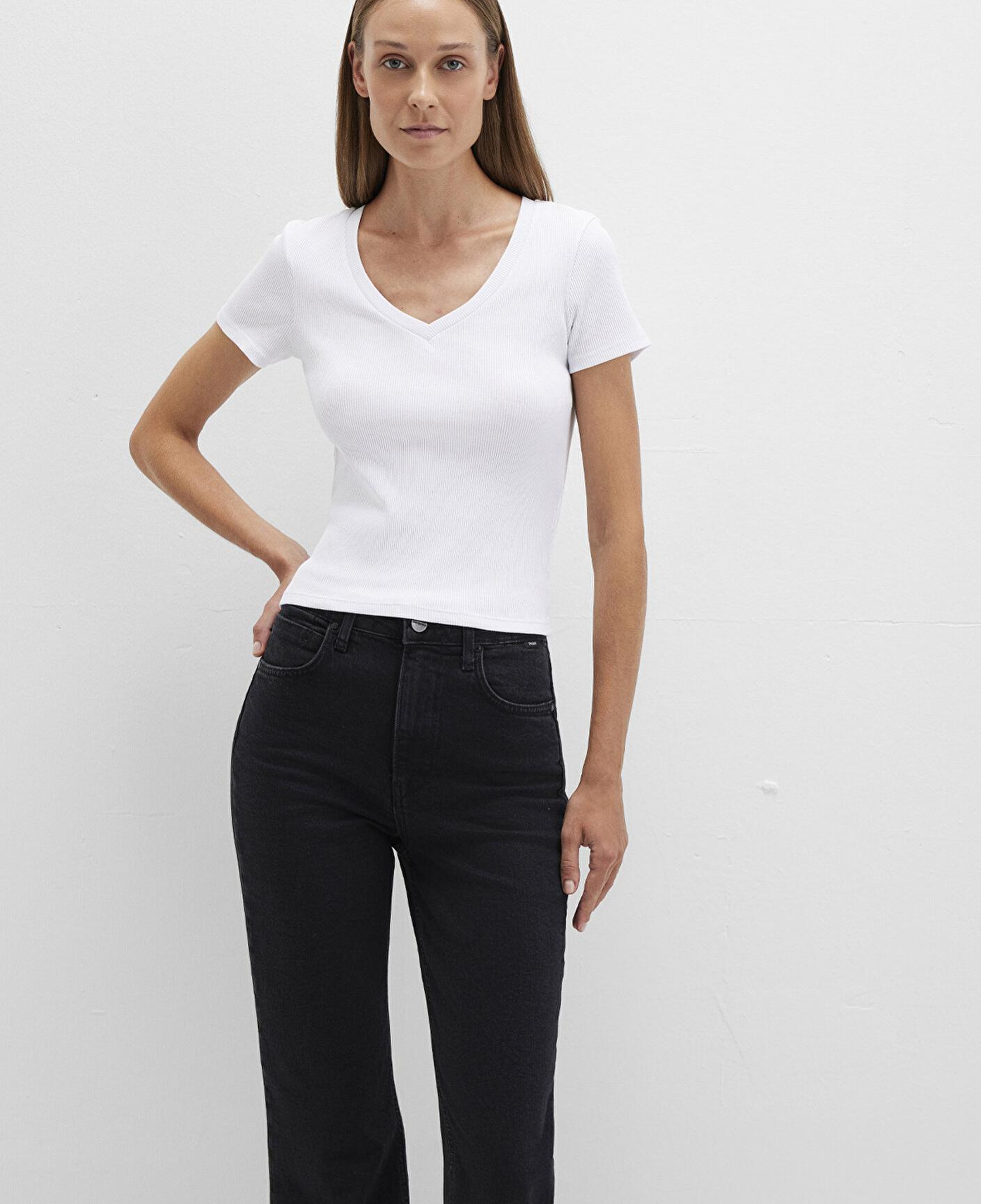 Mavi Beyaz Basic V Yaka Tişört Fitted / Vücuda Oturan Kesim 1601040-620