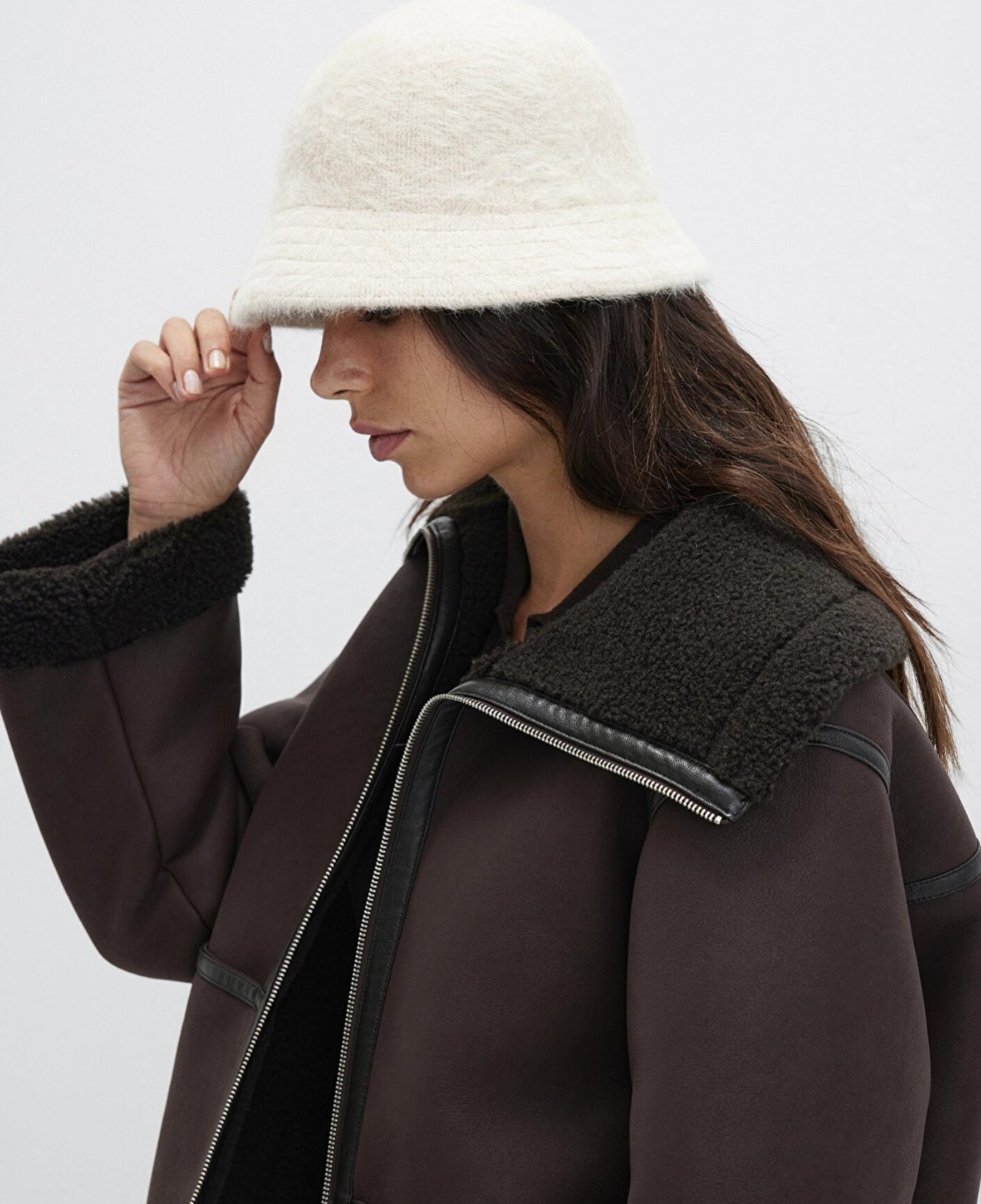 Mavi Peluş Bej Bucket Şapka 198988-34610