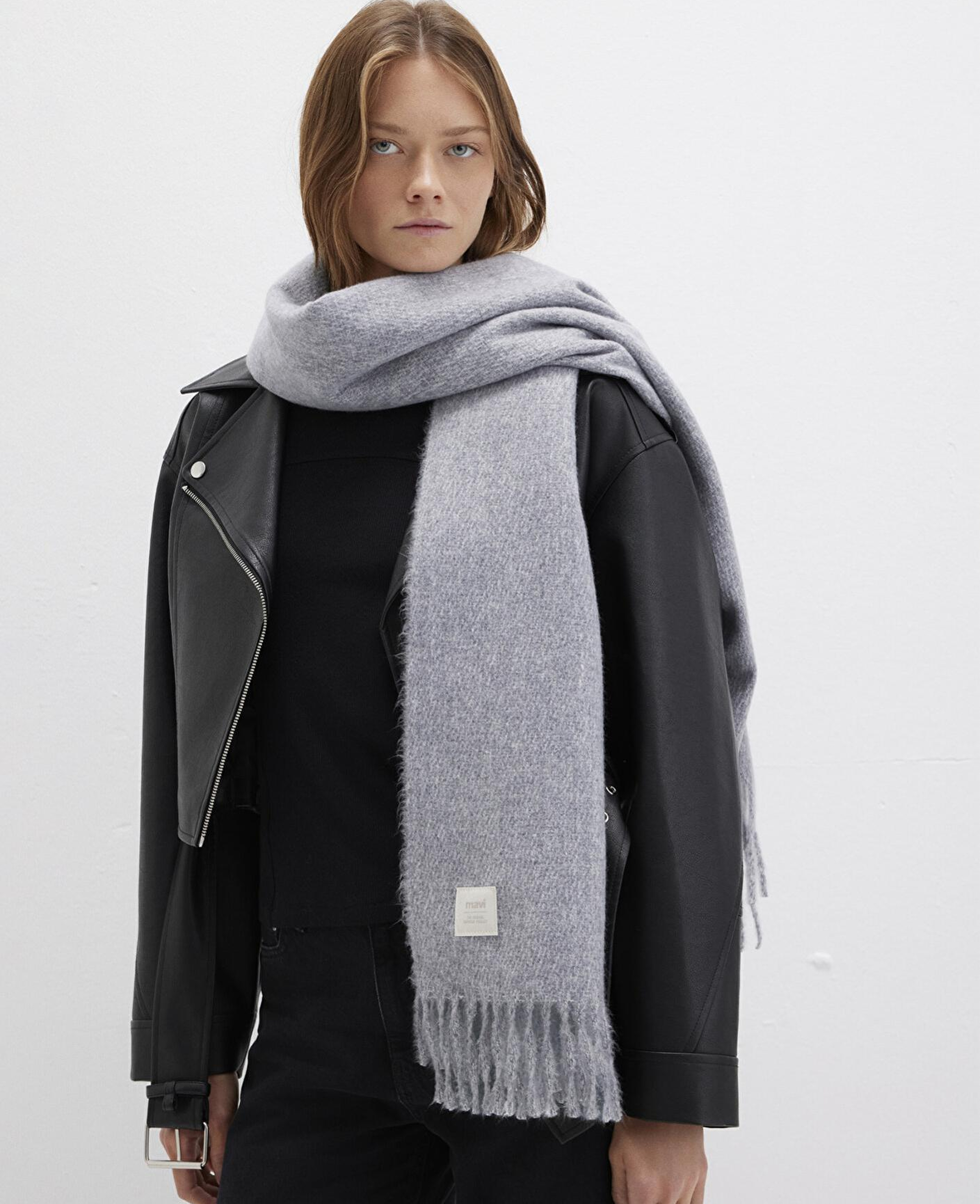 Mavi Püsküllü Gri Atkı 198940-34320