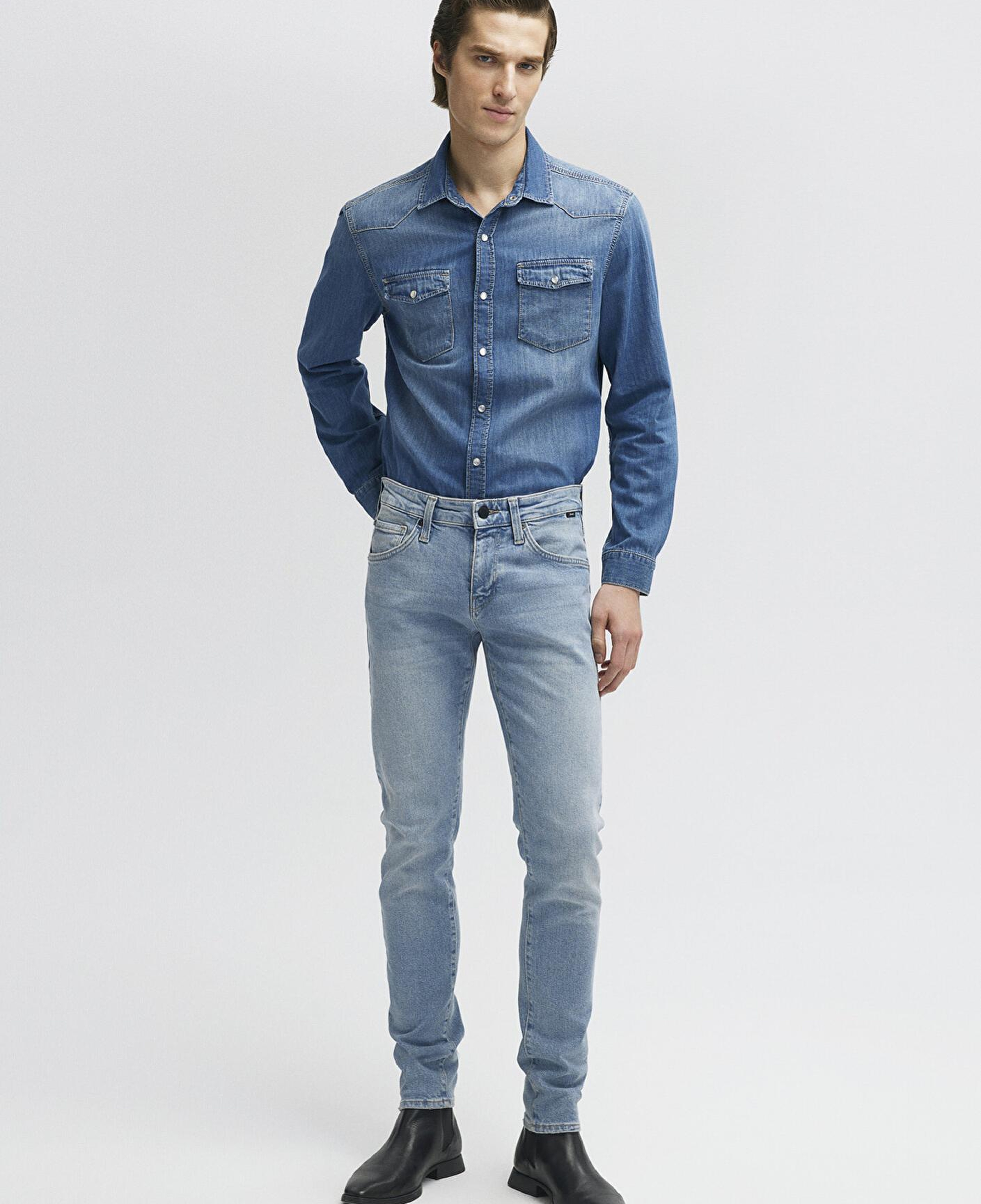 Mavi Kvnç Mavi Black Gölgeli Açık İndigo Mavisi Jean Pantolon 001070-33974