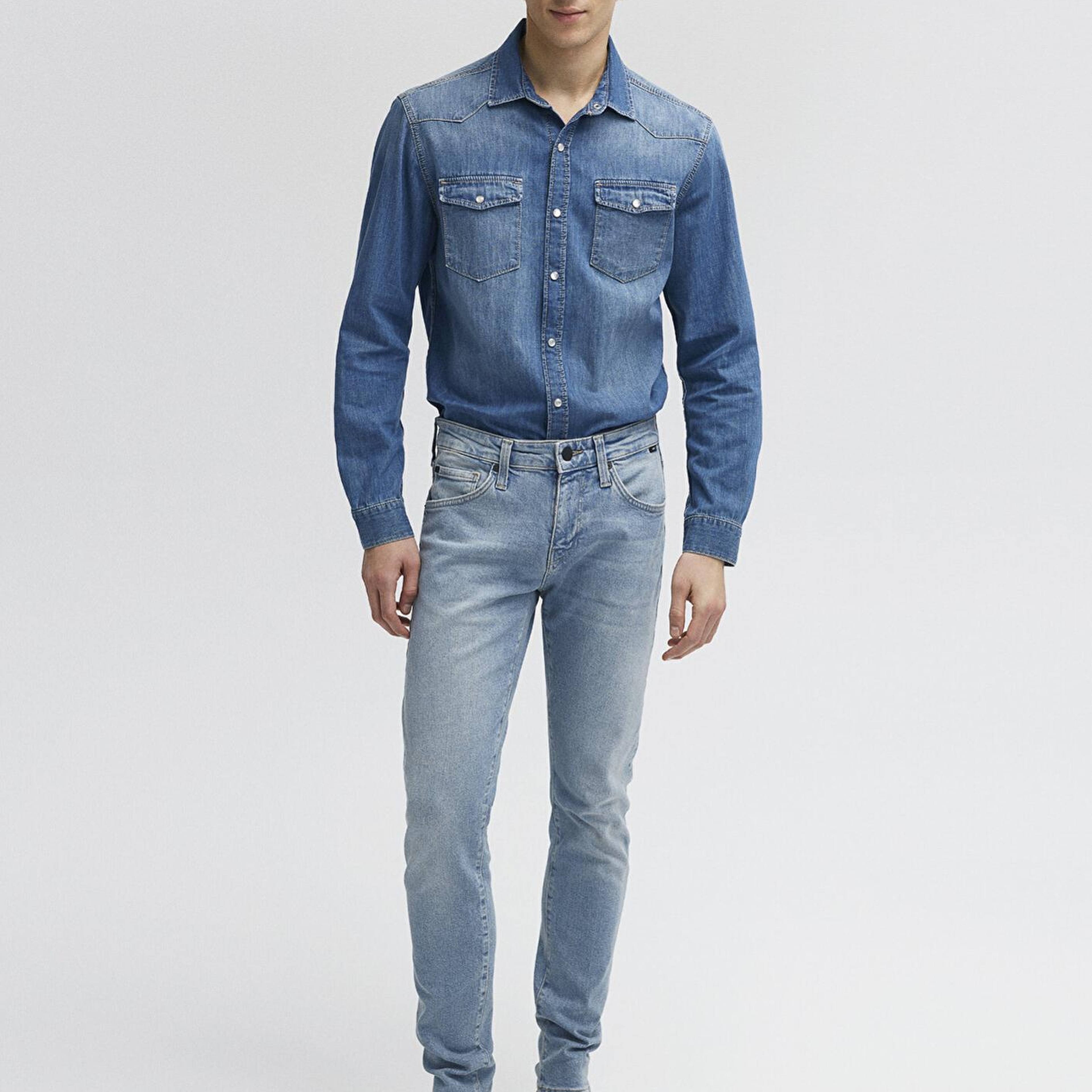 Mavi Kvnç Mavi Black Gölgeli Açık İndigo Mavisi Jean Pantolon 001070-33974