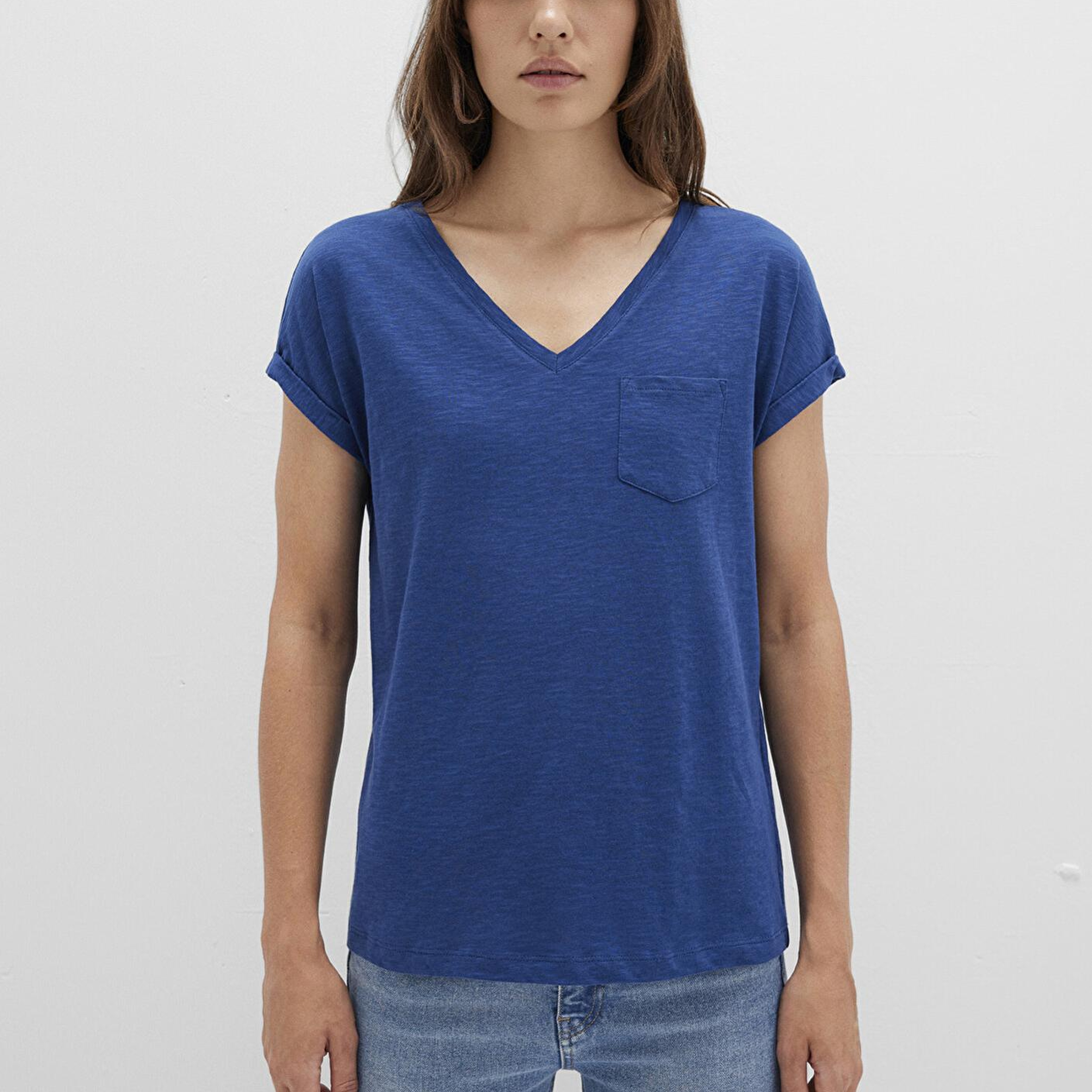 Mavi V Yaka Mavi Basic Tişört Loose Fit / Bol Rahat Kesim 1600961-30808