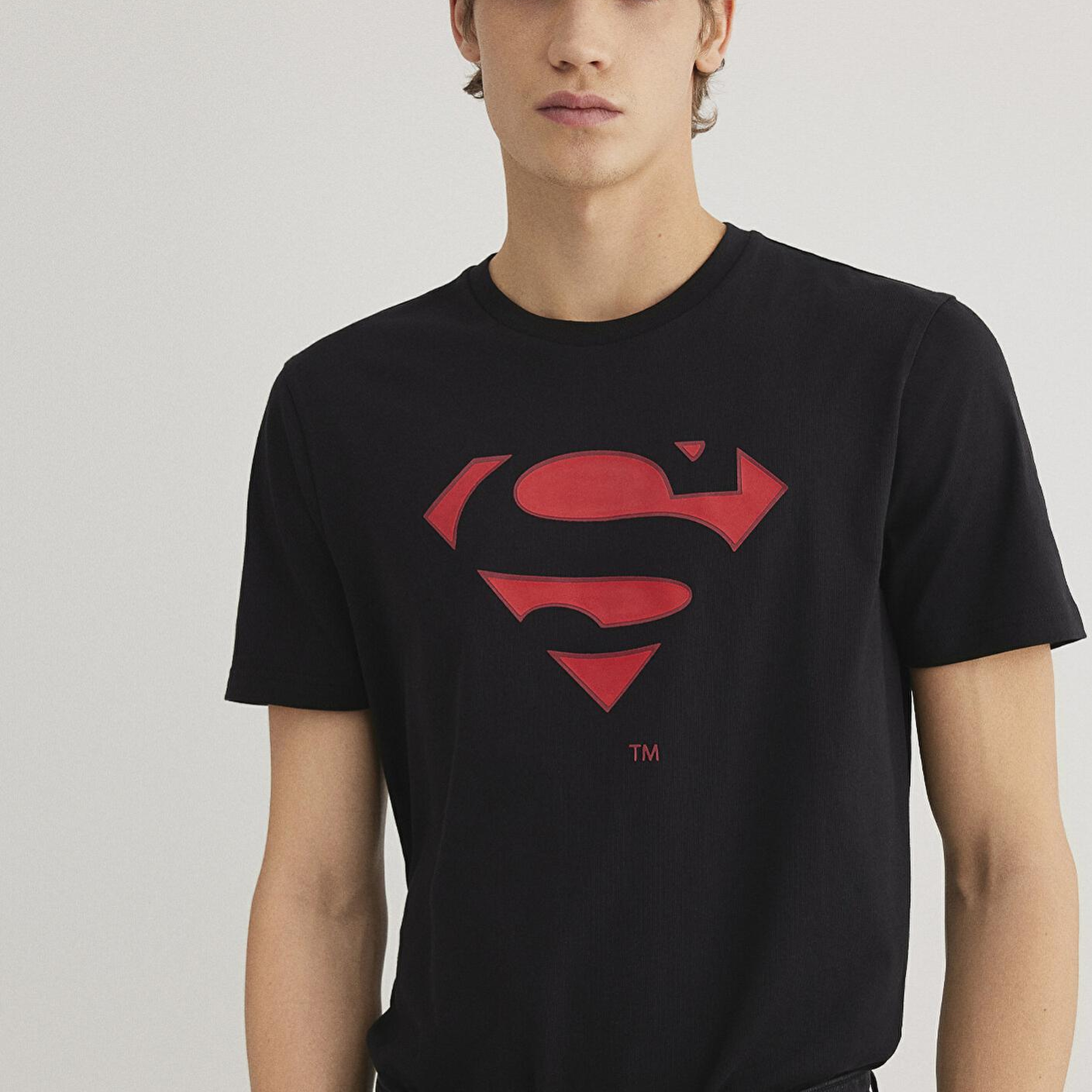 Mavi Superman Baskılı Siyah Tişört Slim Fit / Dar Kesim 066875-900