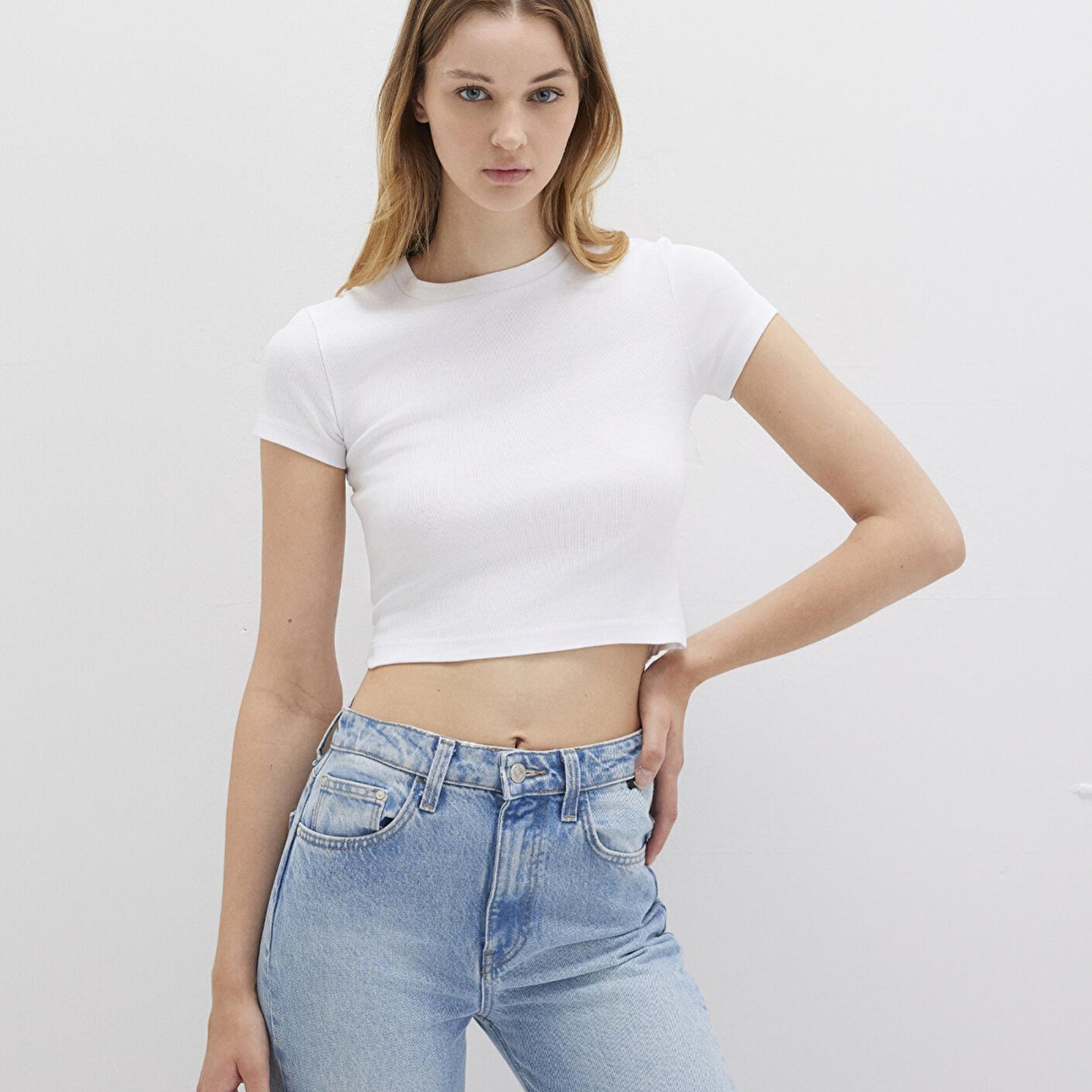 Mavi Beyaz Basic Crop Tişört Crop / Kısa Kesim 1600814-620