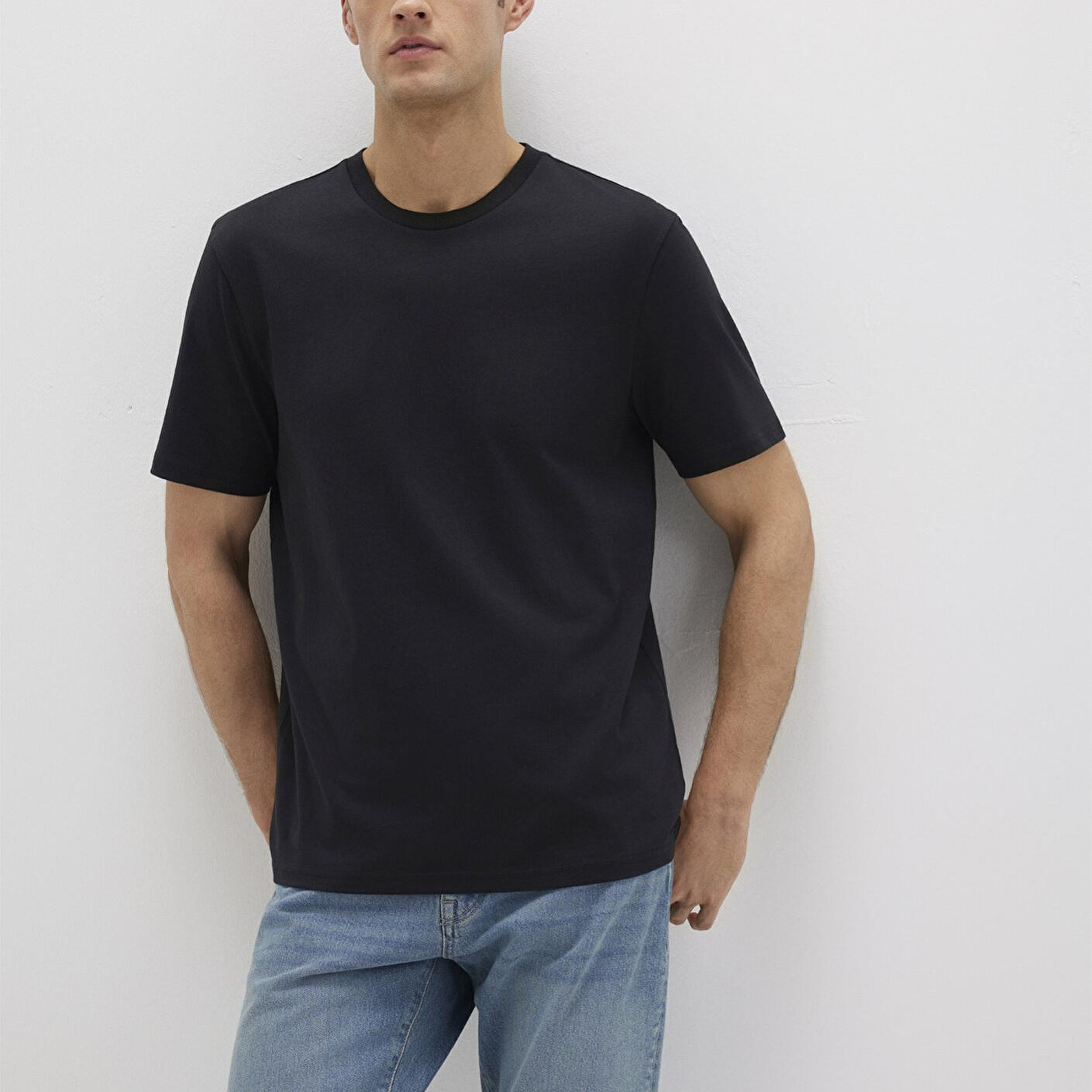 Mavi Organik Pamuk Siyah Tişört Regular Fit / Normal Kesim 066483-900