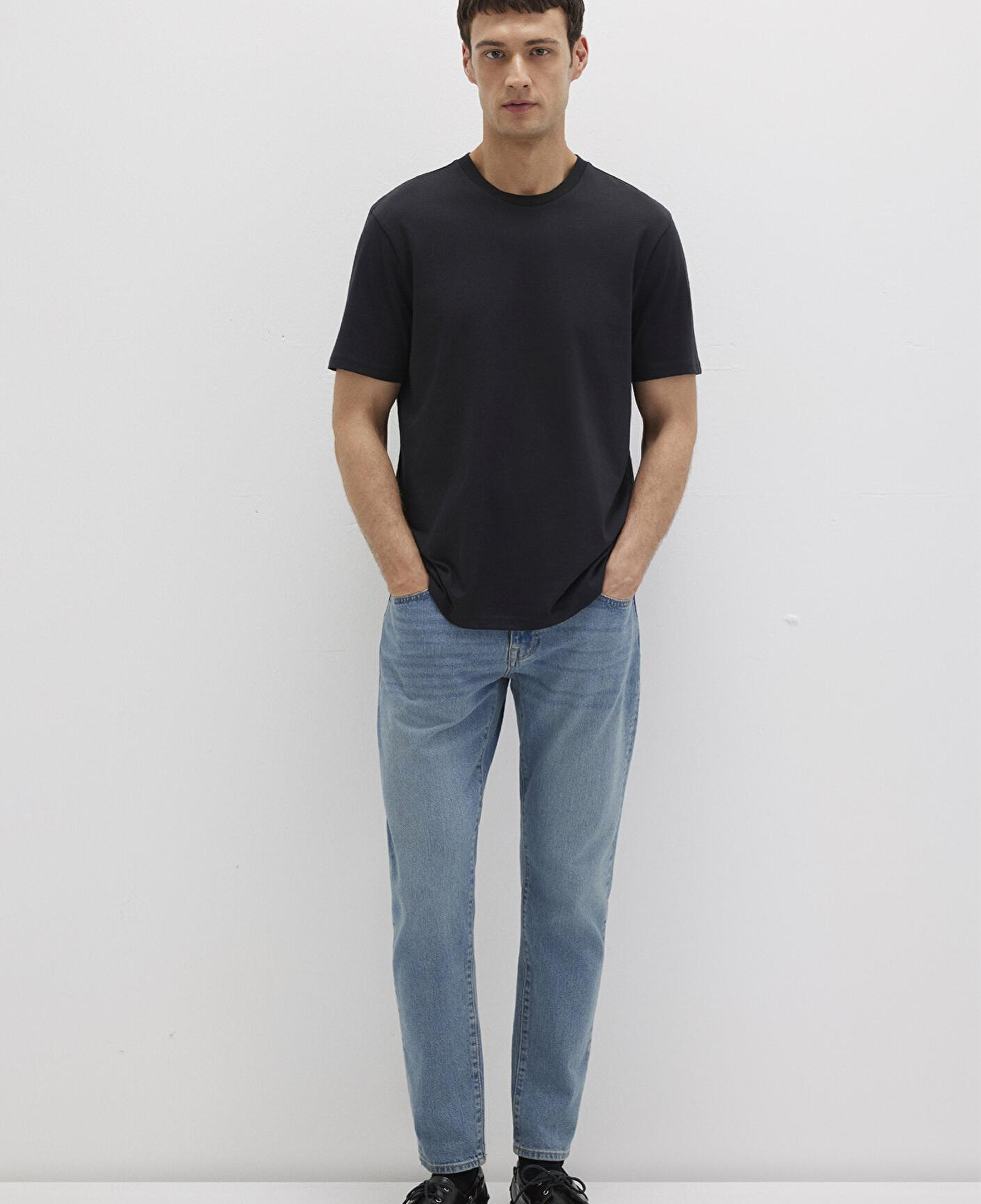 Mavi Organik Pamuk Siyah Tişört Regular Fit / Normal Kesim 066483-900