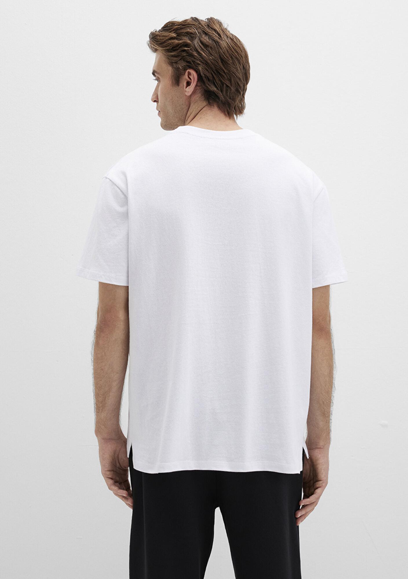 Mavi Cep Detaylı Beyaz Basic Tişört Loose Fit / Bol Rahat Kesim 066248-620