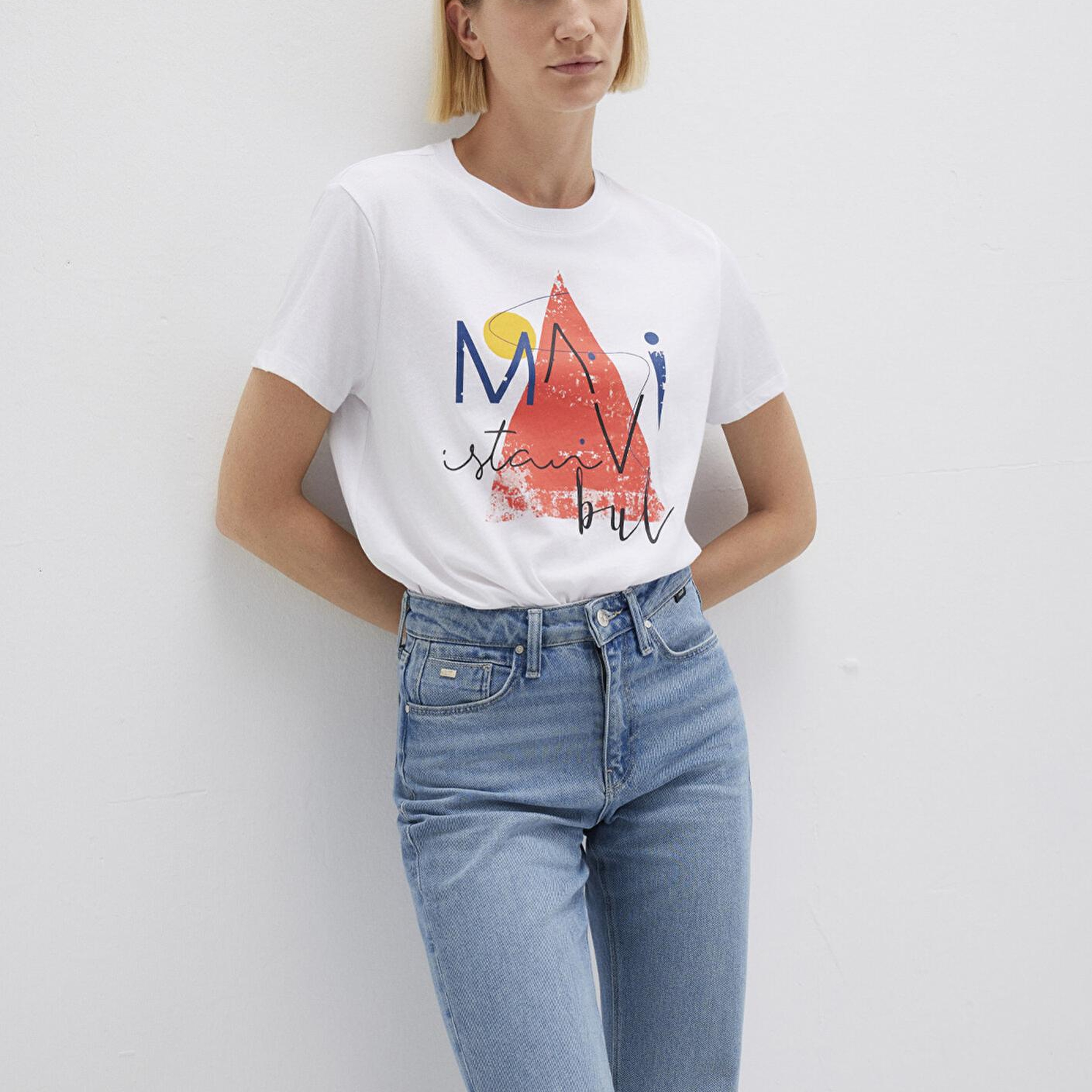 Mavi Üçgen Baskılı Beyaz İstanbul Tişört Regular Fit / Normal Kesim 168892-620