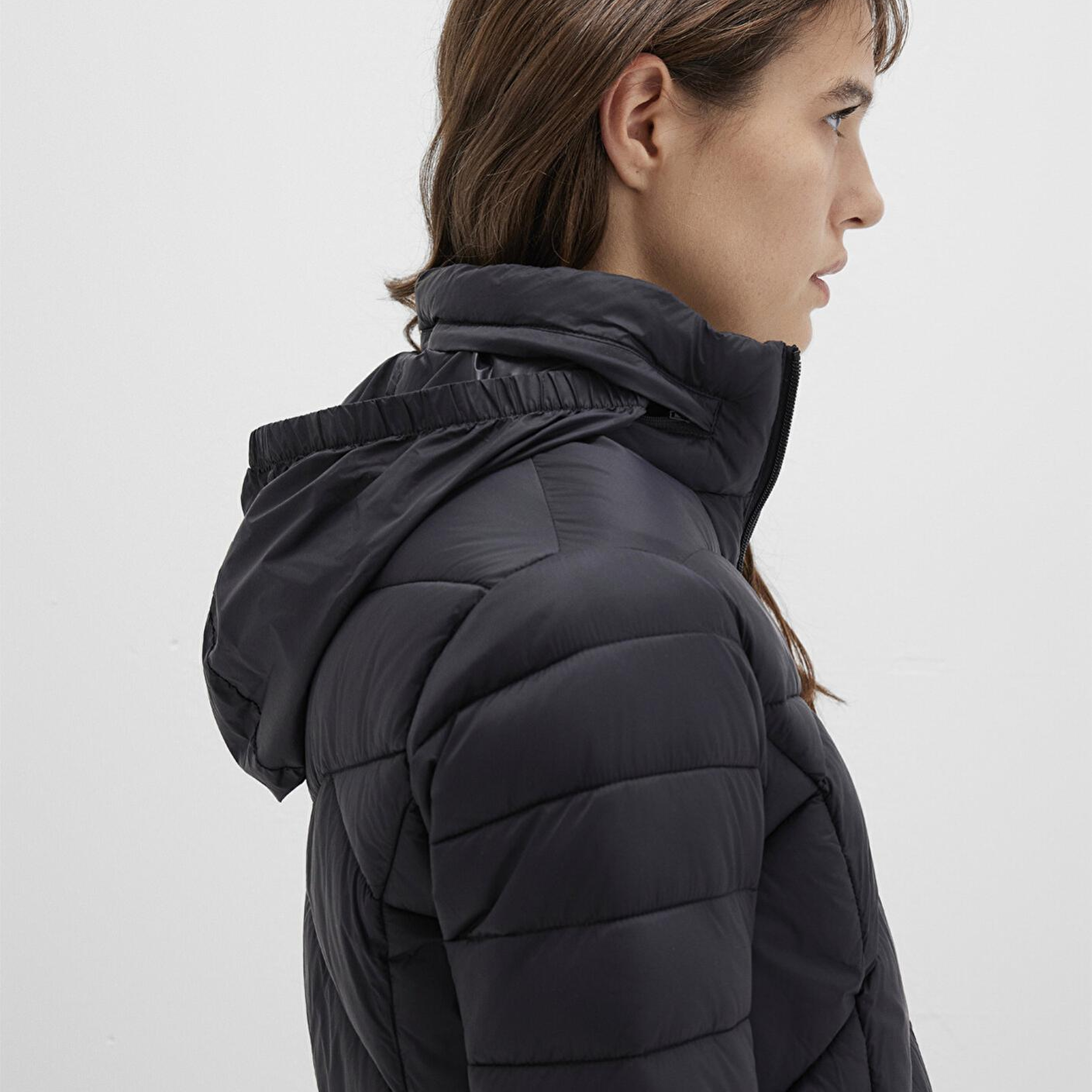 Mavi Su İtici Dik Yaka Siyah Şişme Mont 110698-900