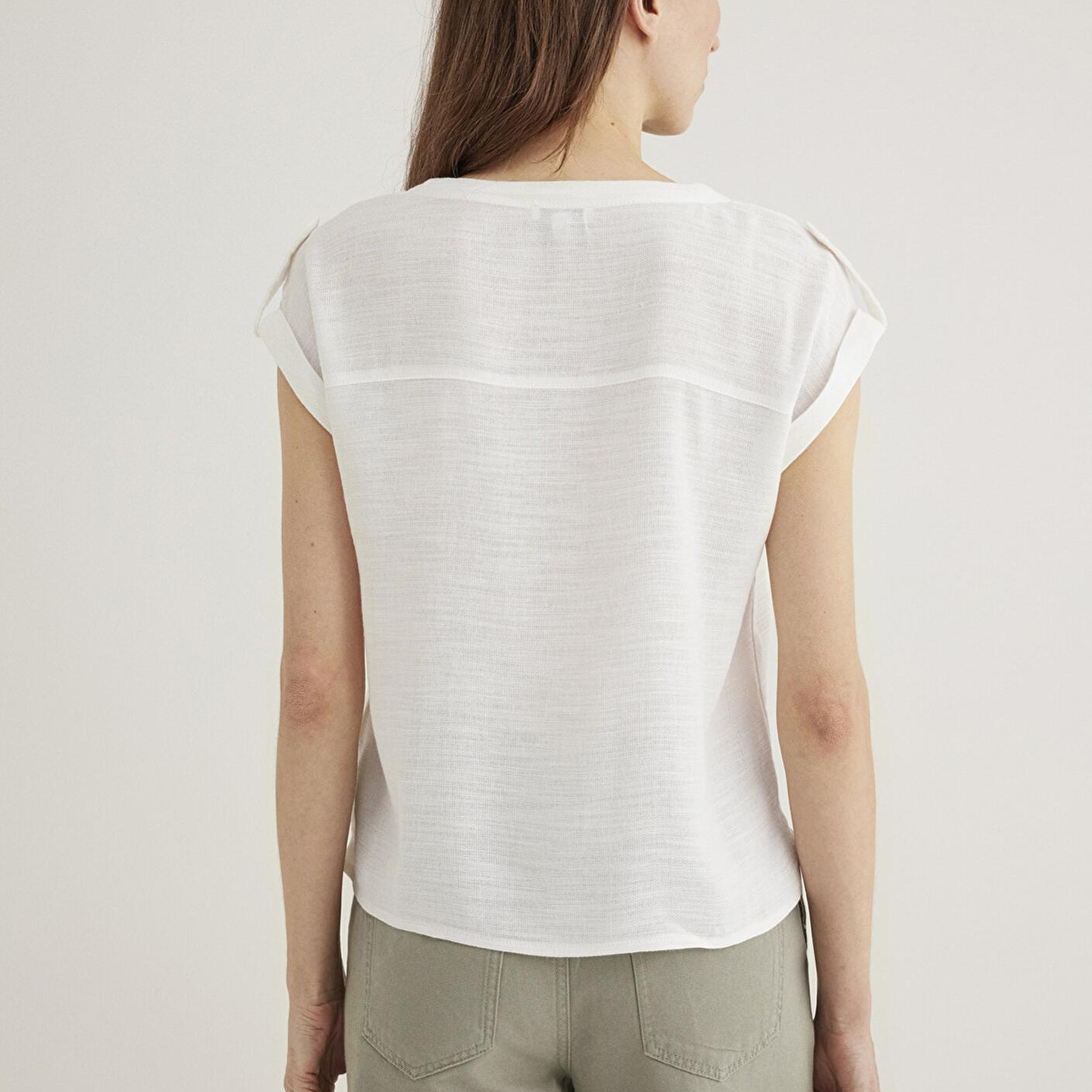 Mavi V Yaka Beyaz Bluz 122504-30701