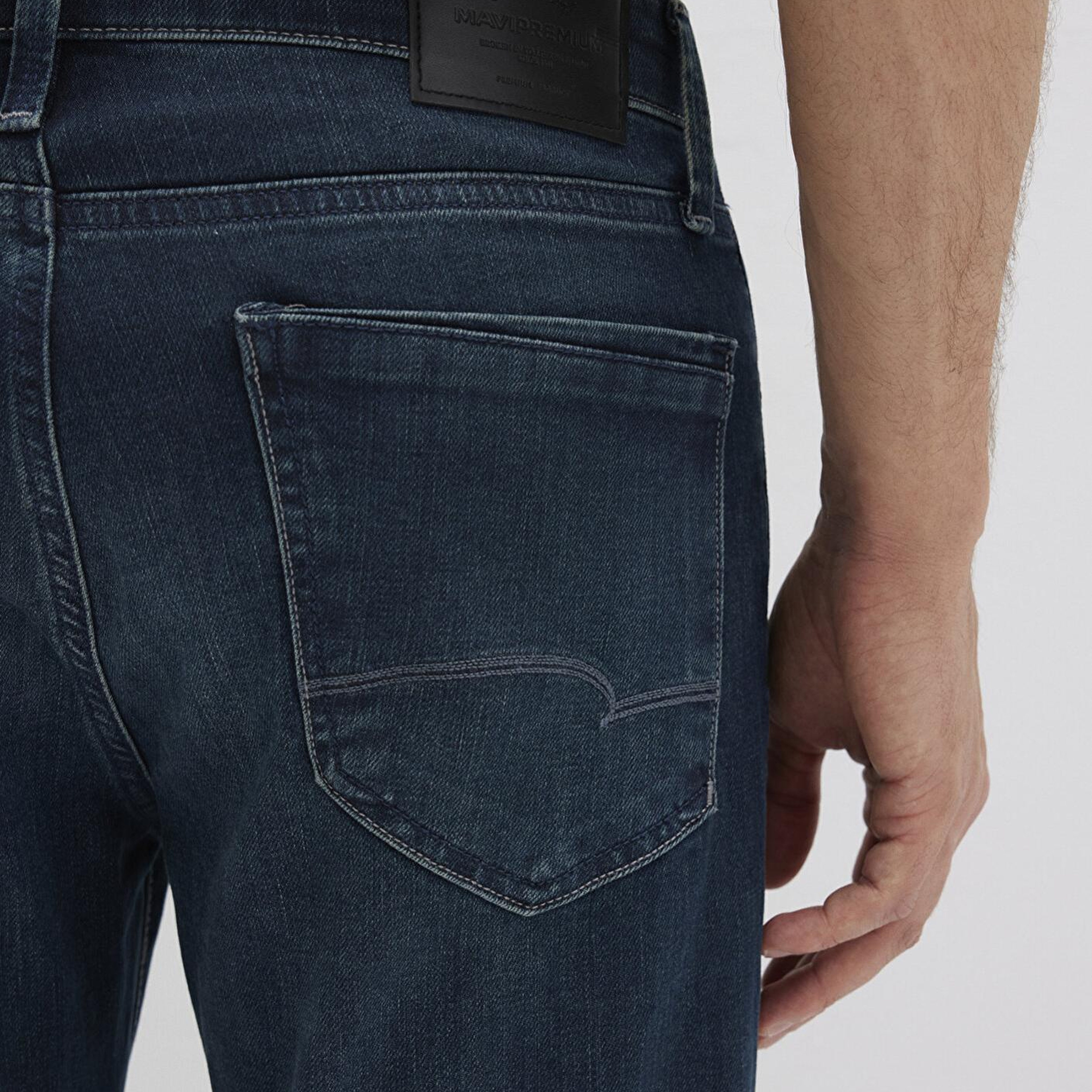 Mavi Hunter Mavi Premium Koyu Mavi Jean Pantolon 0020231266