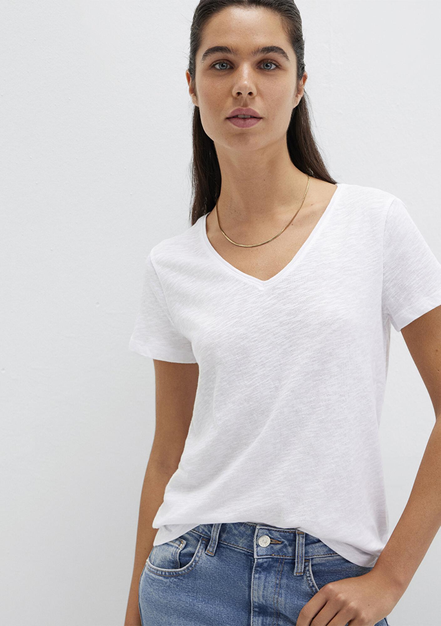 Mavi V Yaka Flamlı Beyaz Basic Tişört Slim Fit / Dar Kesim 168260-620