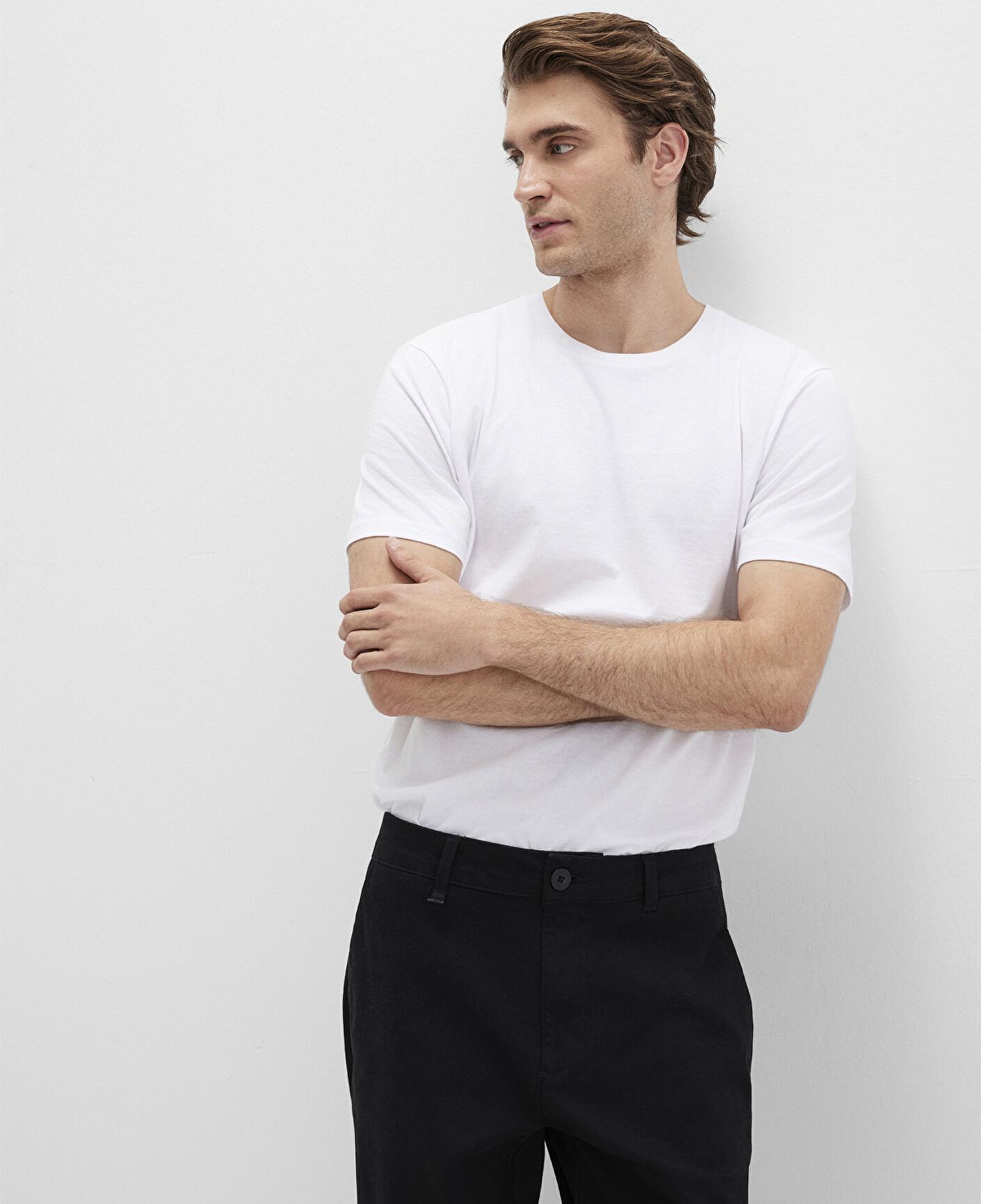 Mavi Beyaz Basic Tişört Slim Fit / Dar Kesim 065574-620