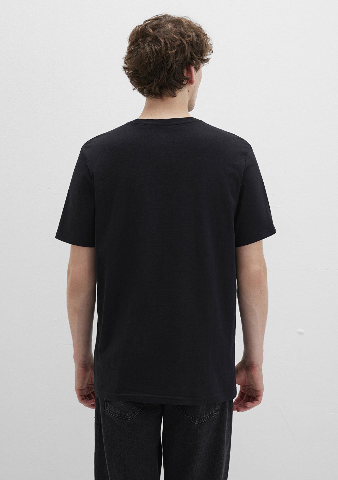 Mavi Siyah Basic Tişört Slim Fit / Dar Kesim 065574-900