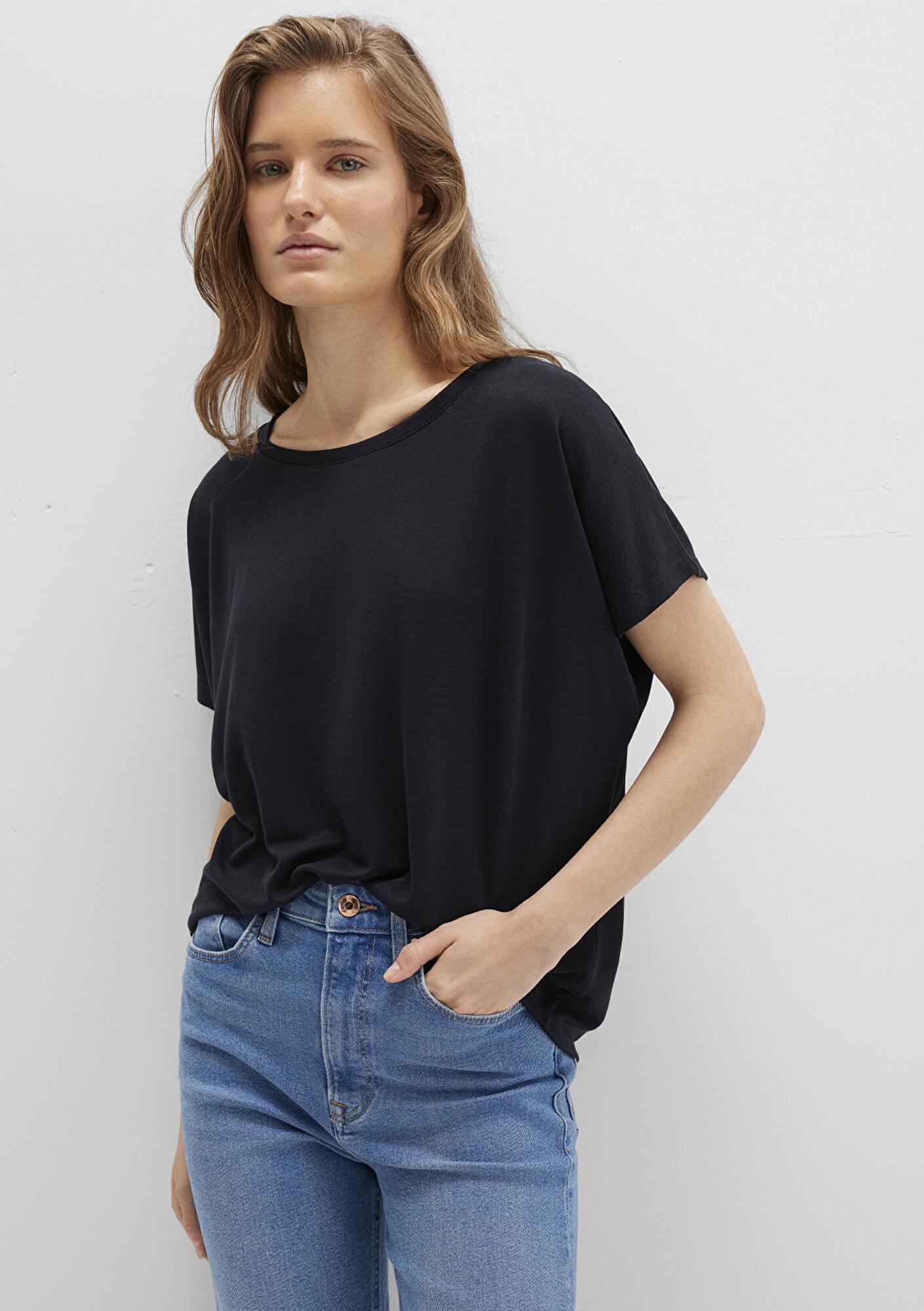 Mavi Lux Touch (TENCEL™) Modal Siyah Basic Tişört Loose Fit / Bol Rahat Kesim 167245-900