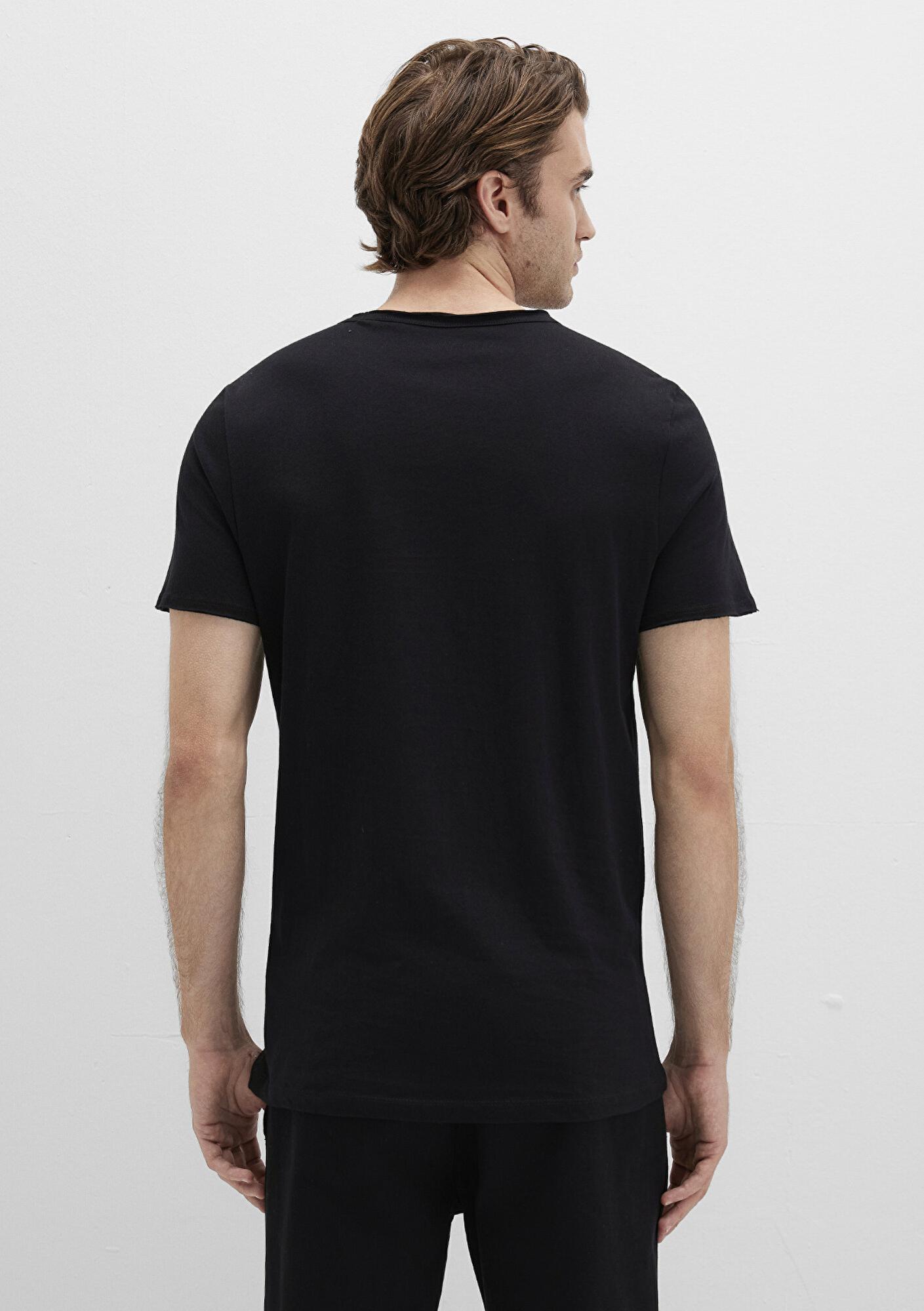 Mavi Dikişli Cep Detaylı Siyah Tişört Fitted / Vücuda Oturan Kesim 062772-26341