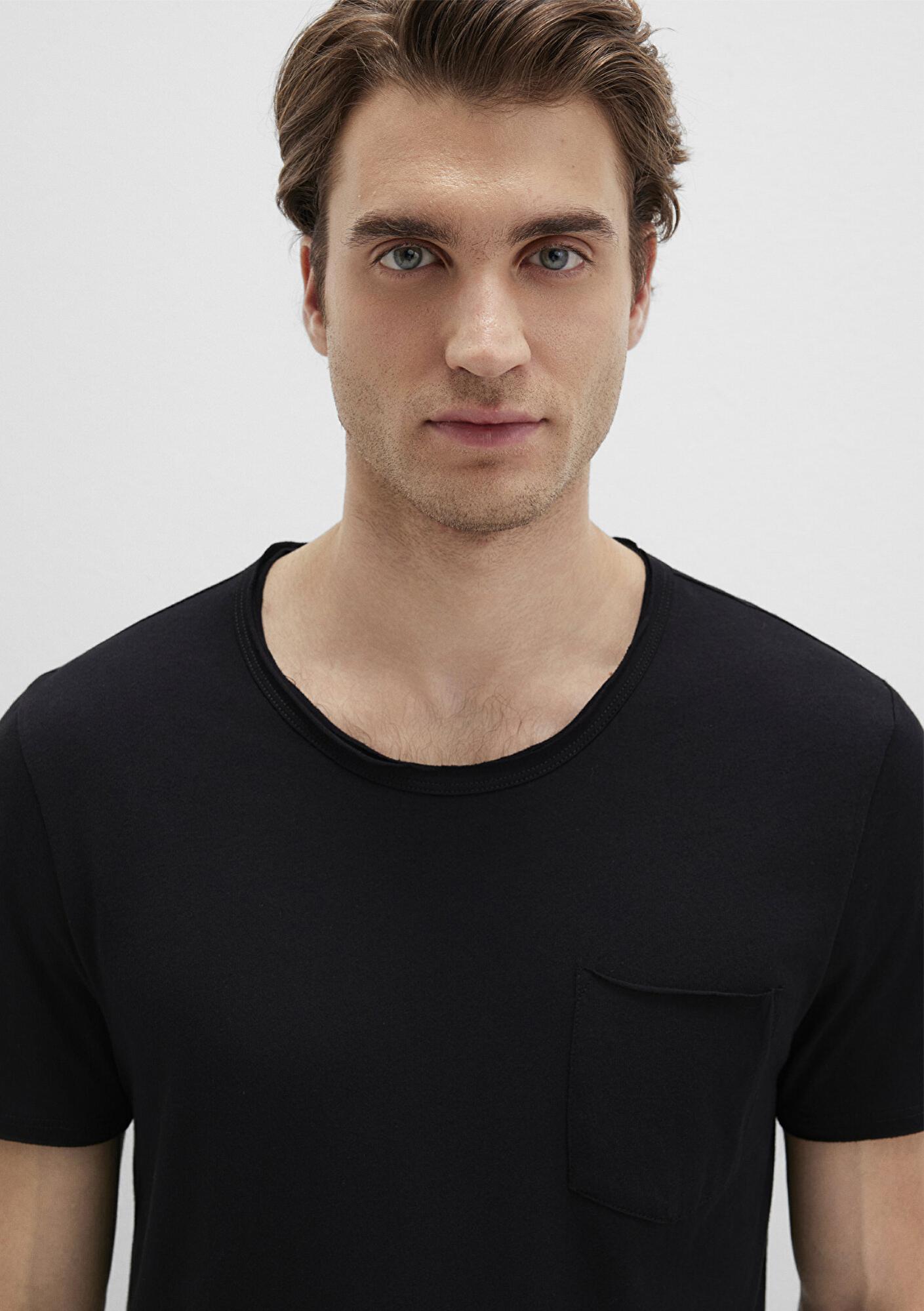 Mavi Dikişli Cep Detaylı Siyah Tişört Fitted / Vücuda Oturan Kesim 062772-26341