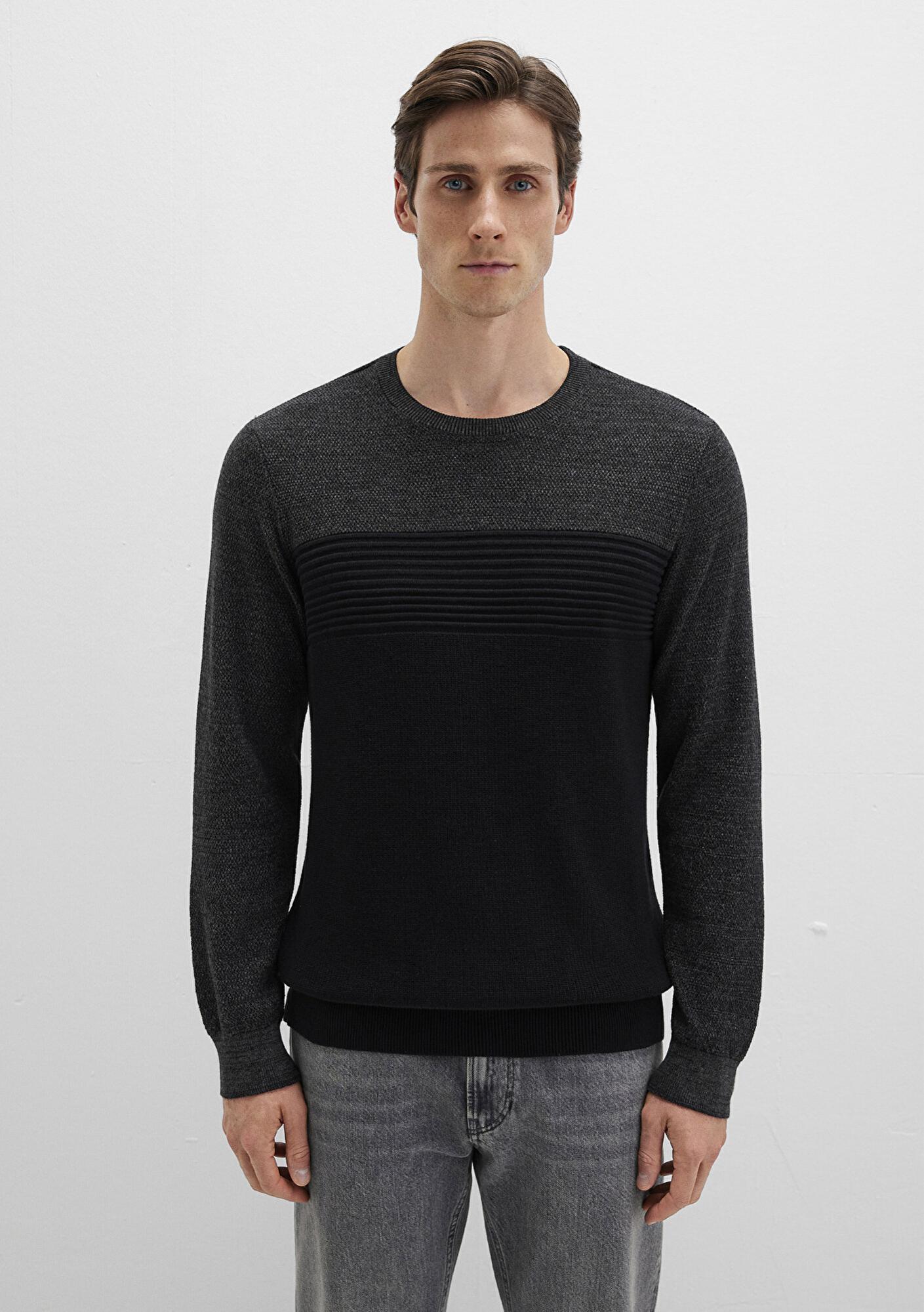 Mavi Blok Renkli Bisiklet Yaka Kazak Fitted / Vücuda Oturan Kesim 070377-900