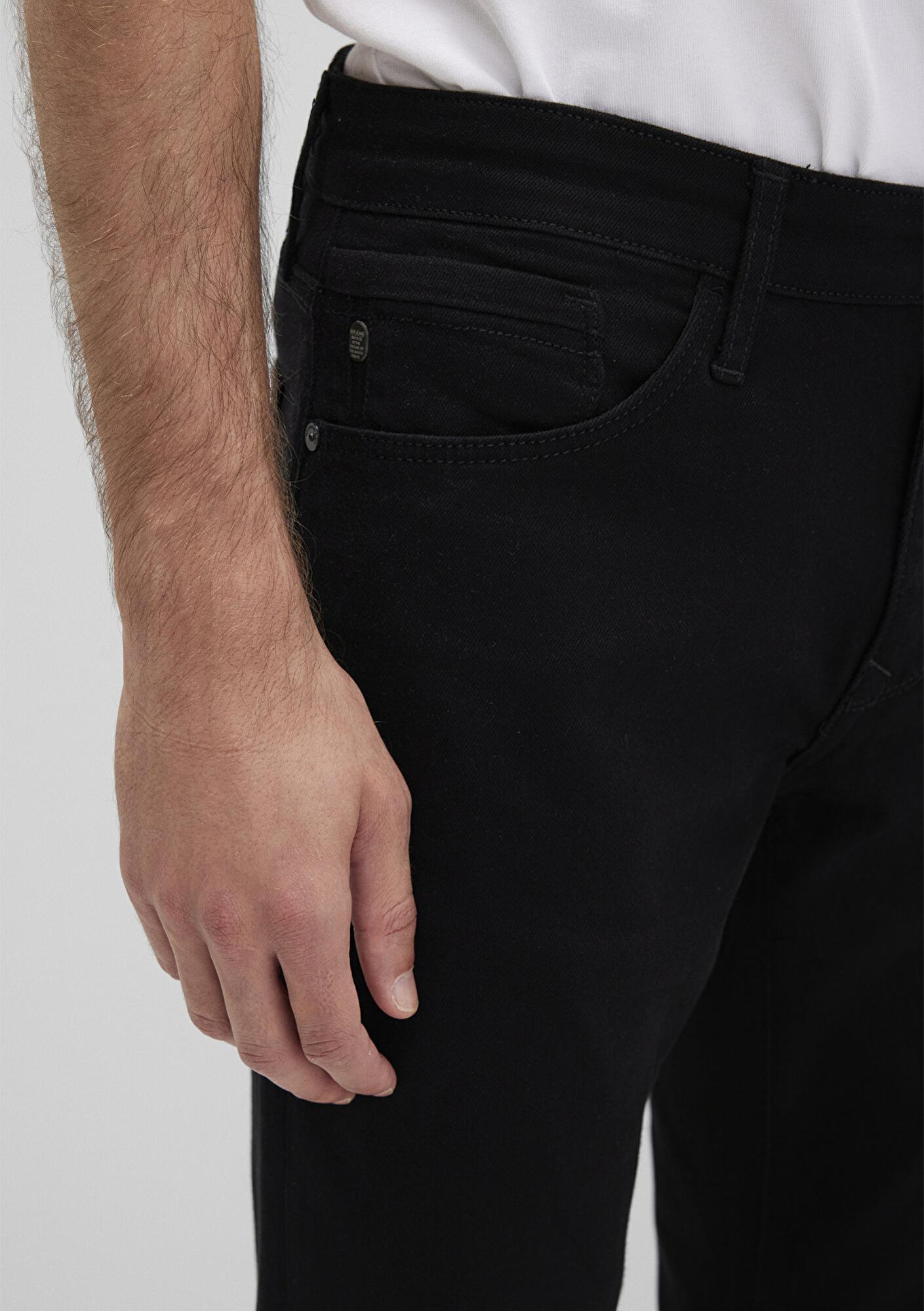 Mavi James Siyah Comfort Jean Pantolon 0042423313