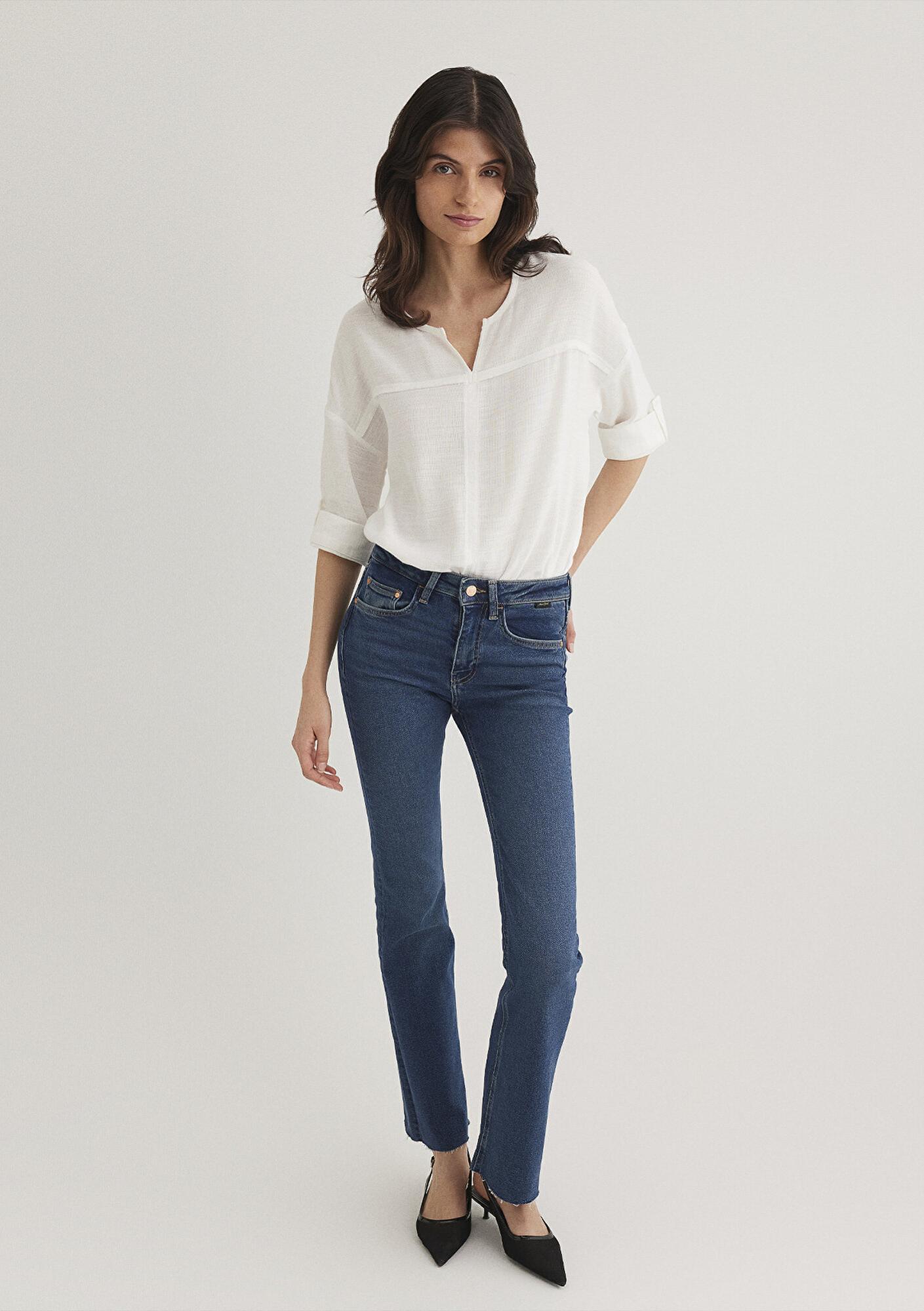 Mavi V Yaka Beyaz Bluz 121357-22937