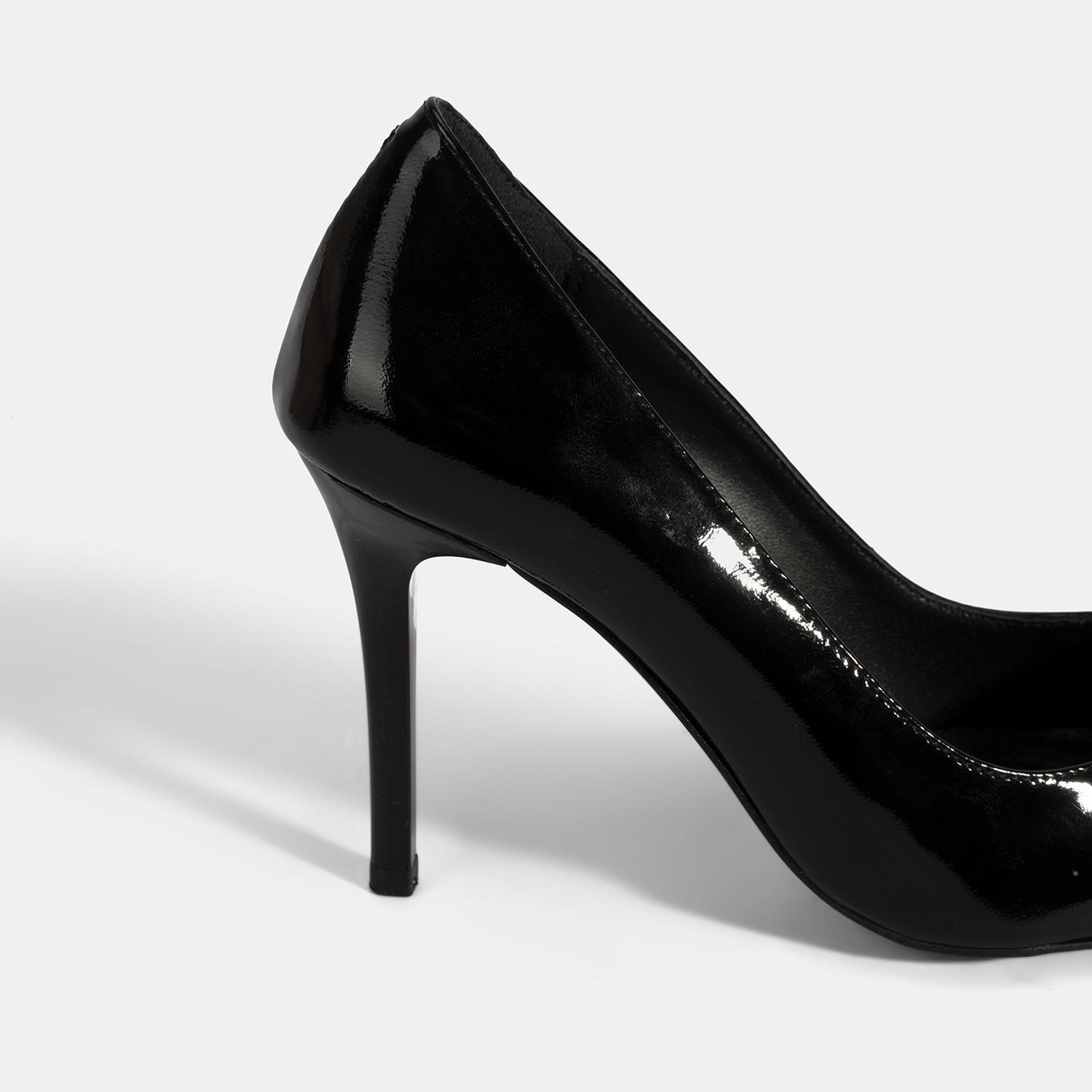 Kadın Siyah Deri Stiletto