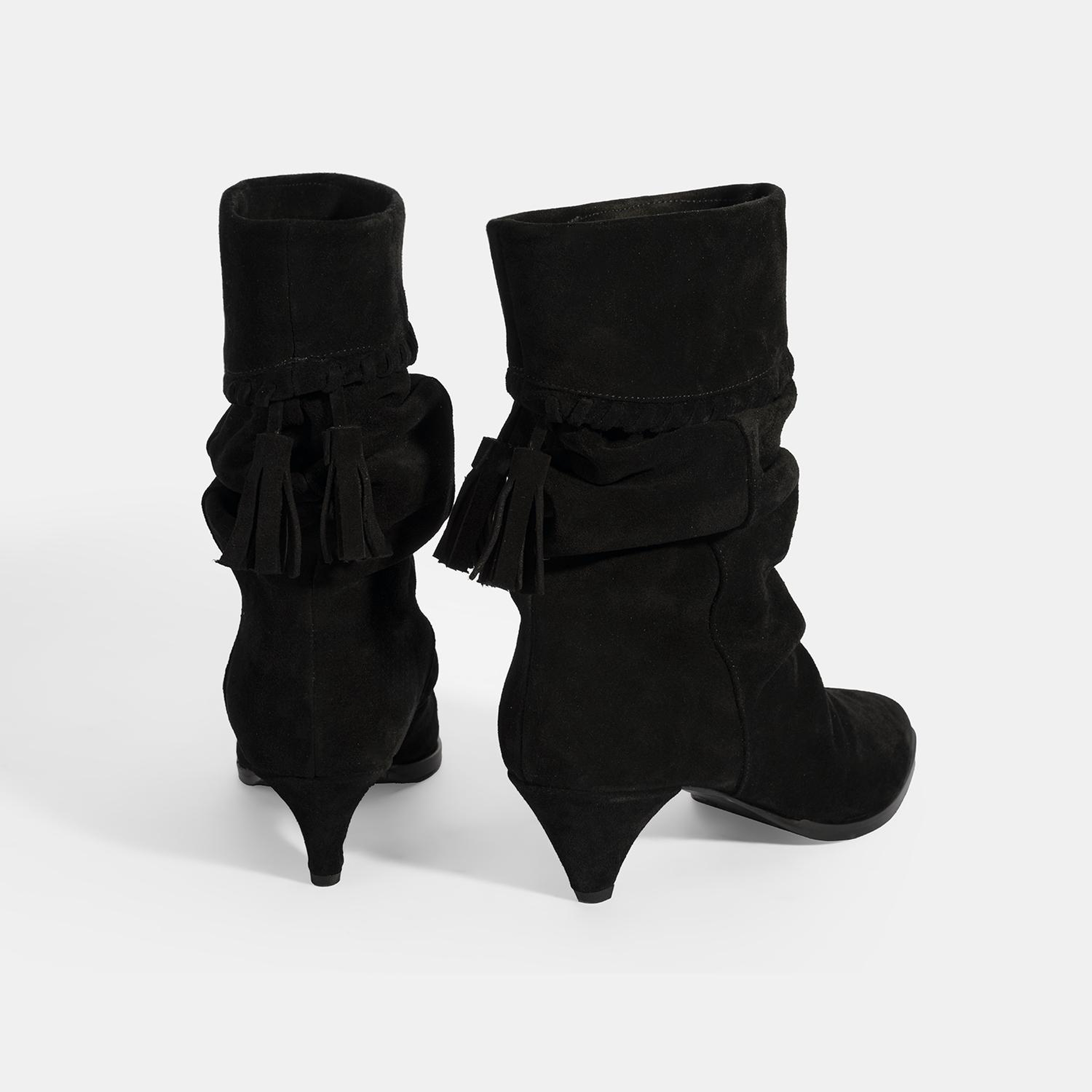 Kadın Siyah Püskül Detaylı Süet Topuklu Bot