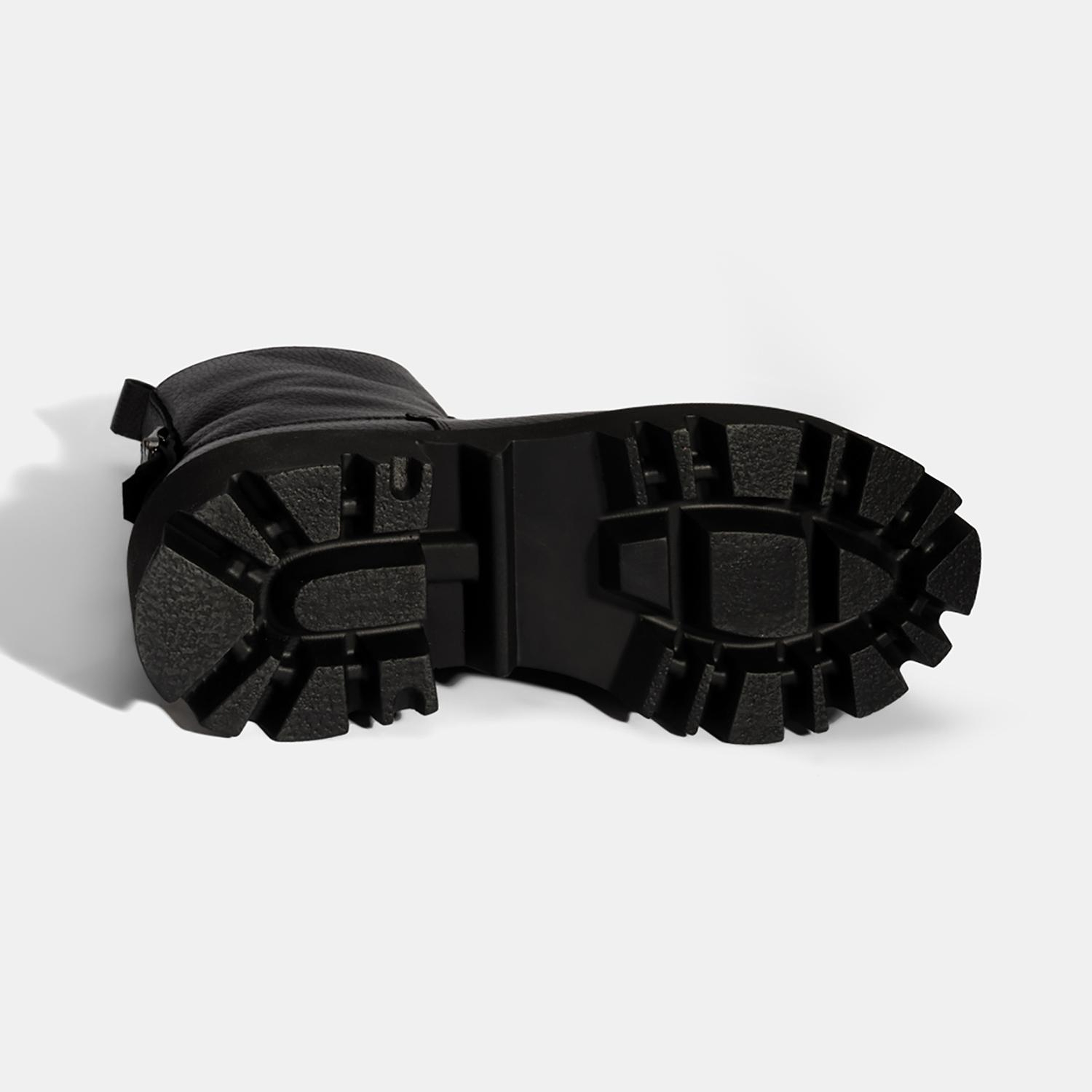 Kadın Siyah Kalın Tabanlı Deri Bot