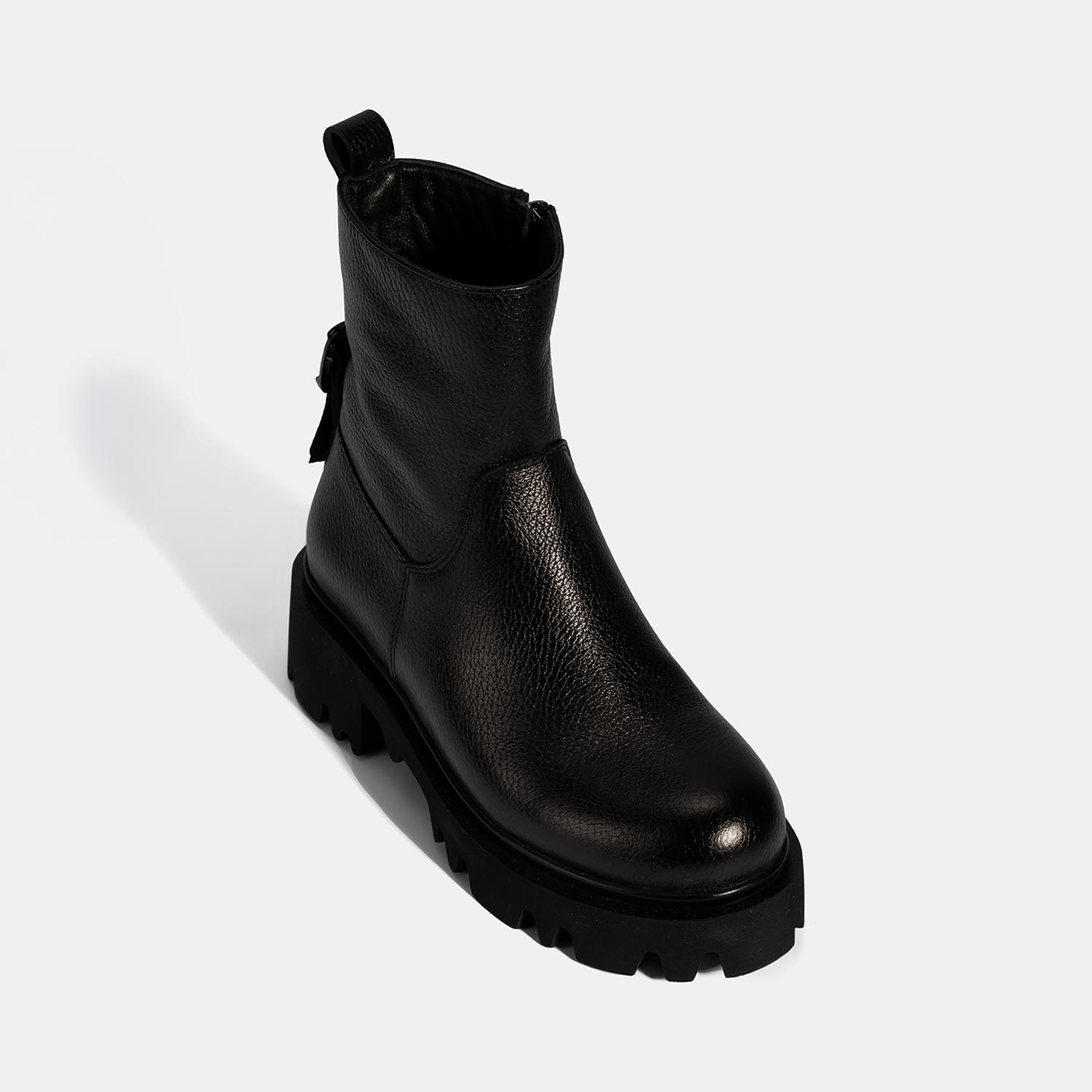 Kadın Siyah Kalın Tabanlı Deri Bot