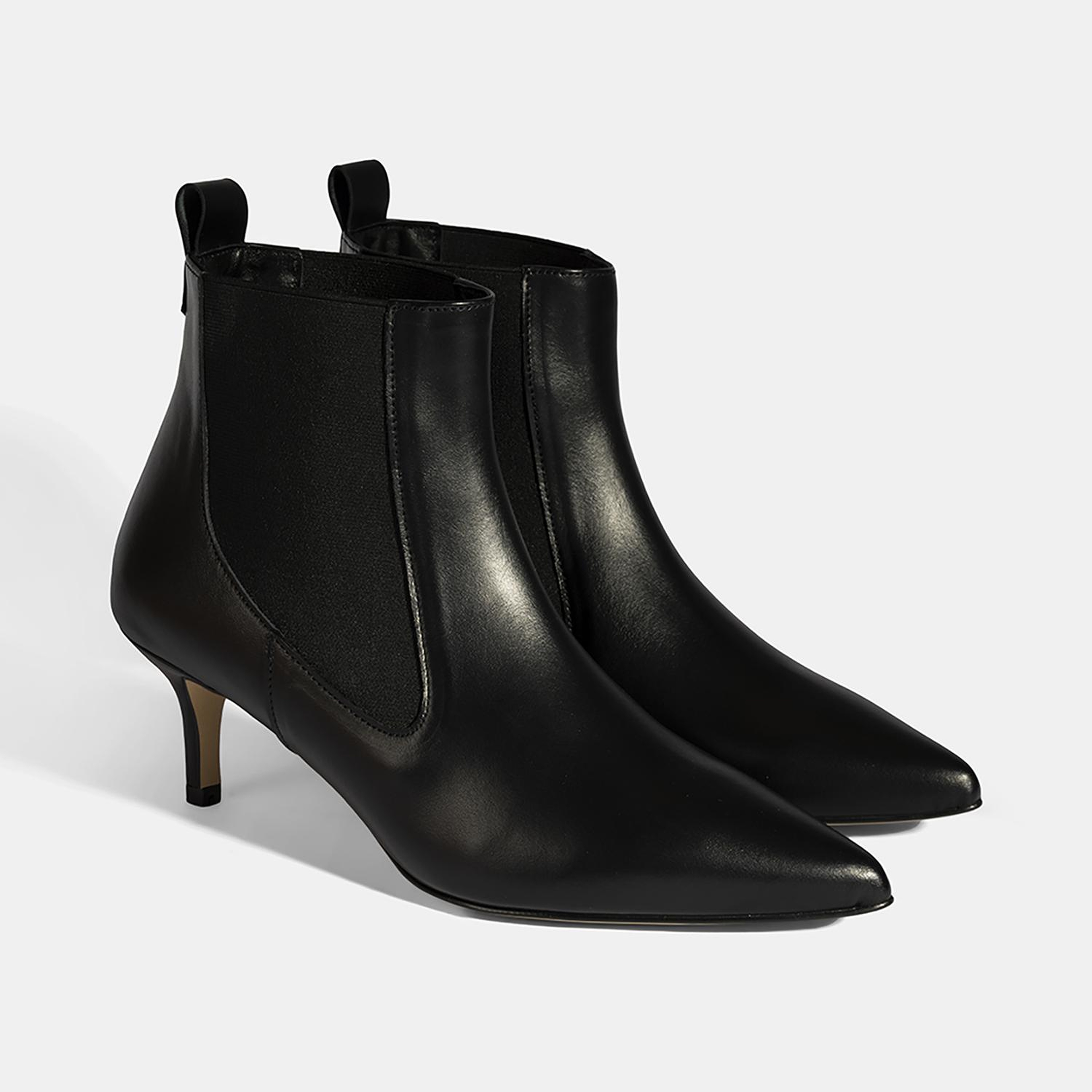 Kadın Siyah Lastikli İnce Topuklu Deri Bot