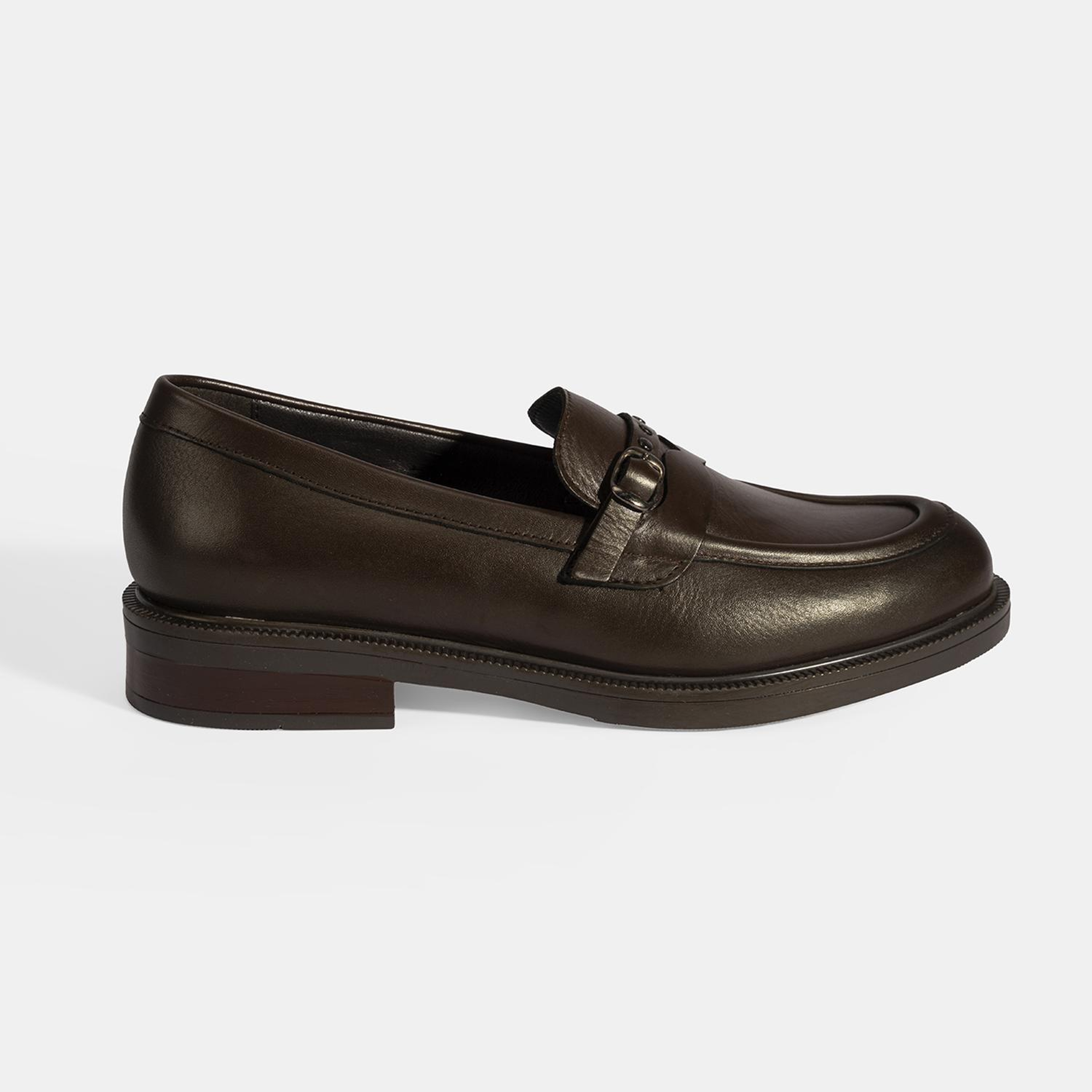 Kadın Kahve Metal Toka Detaylı Deri Loafer