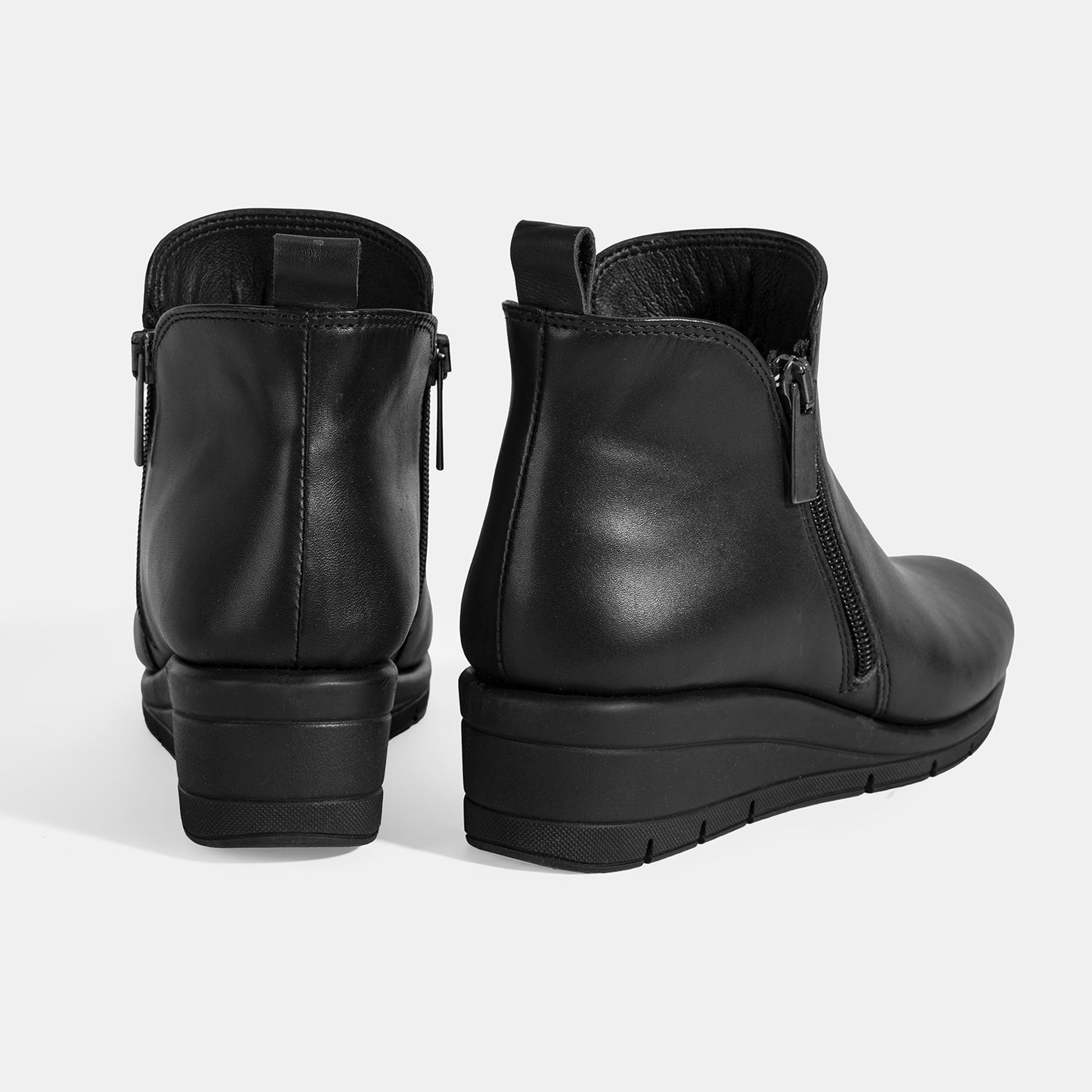 Kadın Siyah DesaComfort Çift Fermuarlı Deri Bot