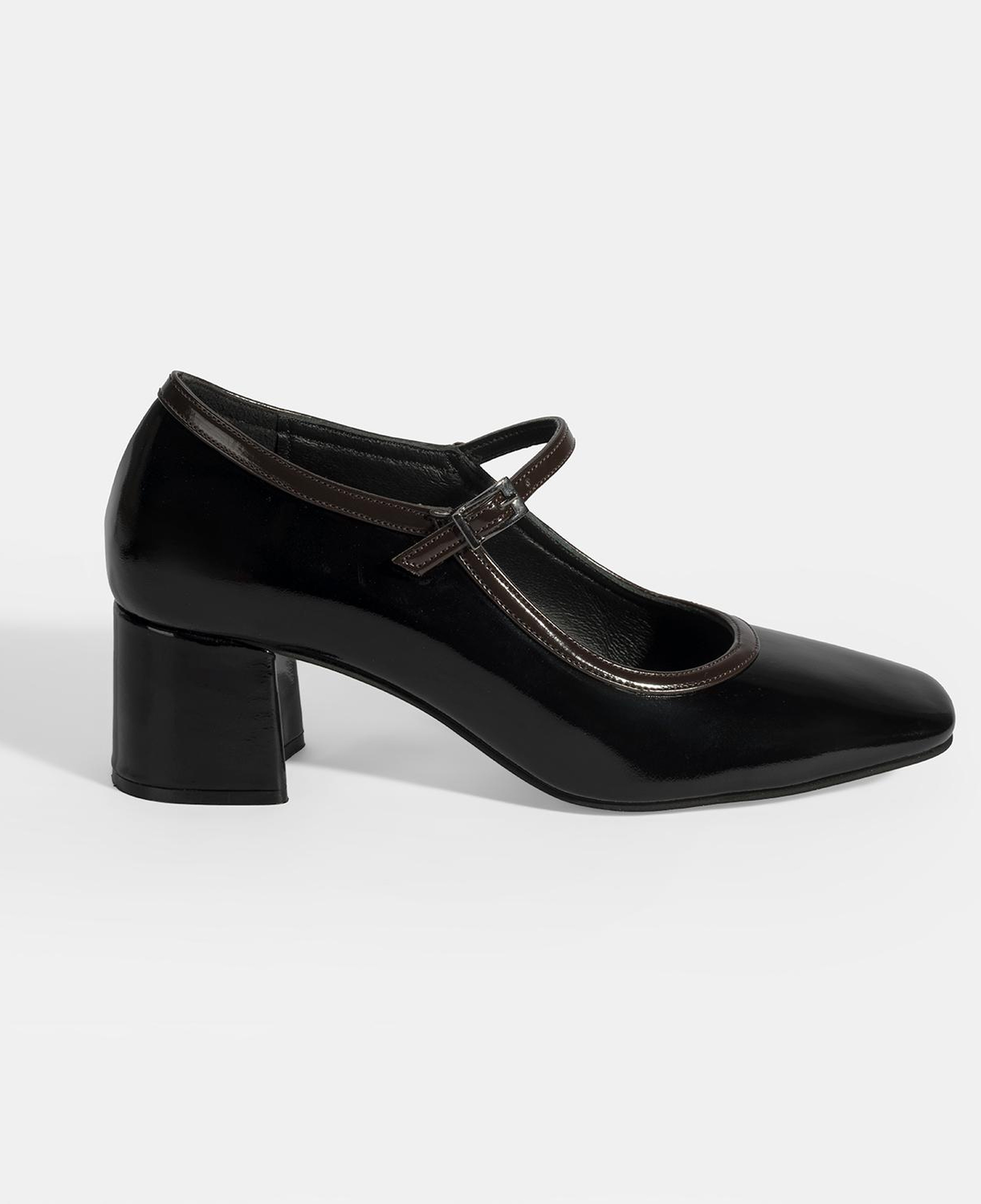 Kadın Siyah Ayarlanabilir Tokalı Kalın Topuklu Klasik Ayakkabı