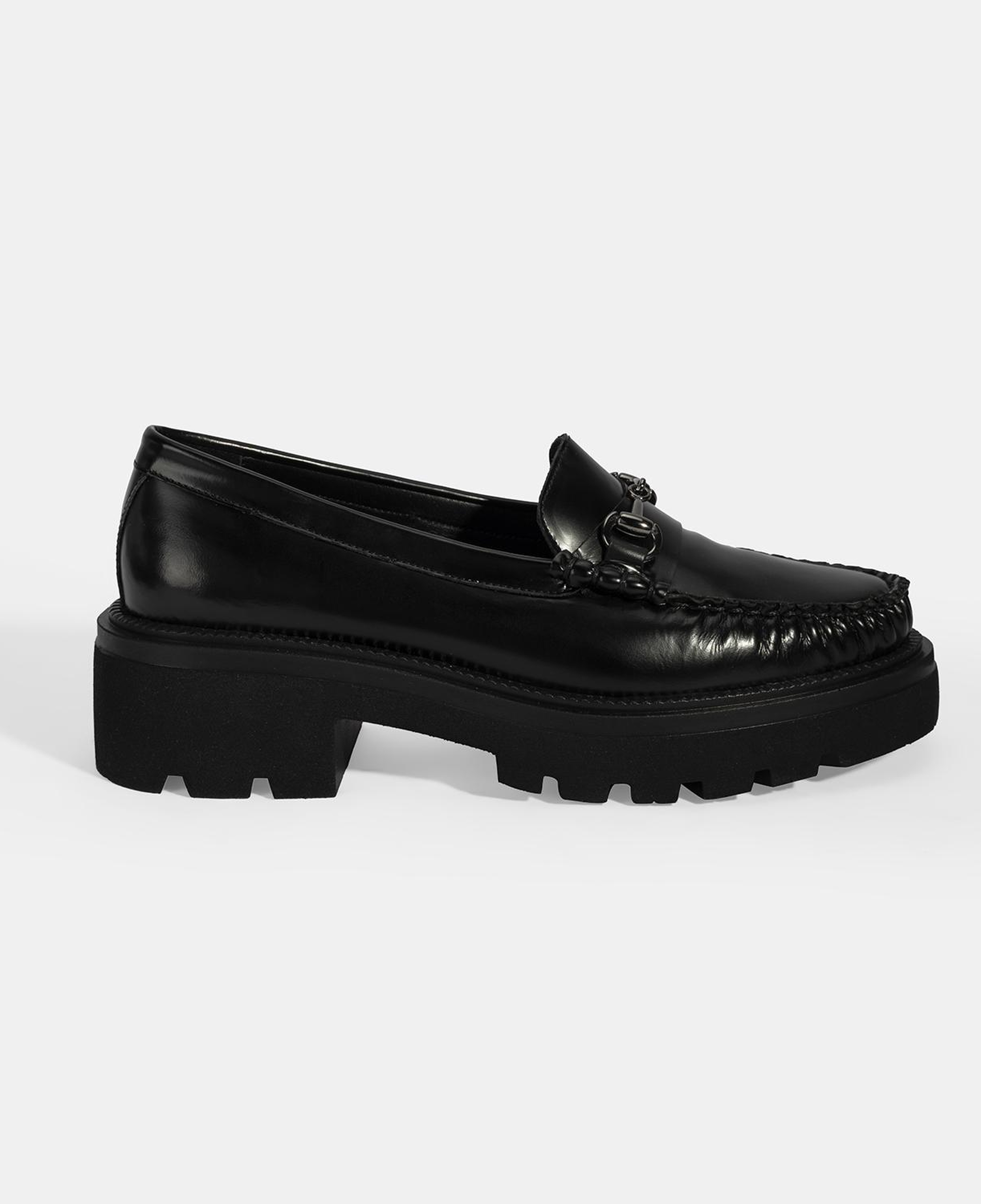 Kadın Siyah Metal Toka Detaylı Deri Loafer