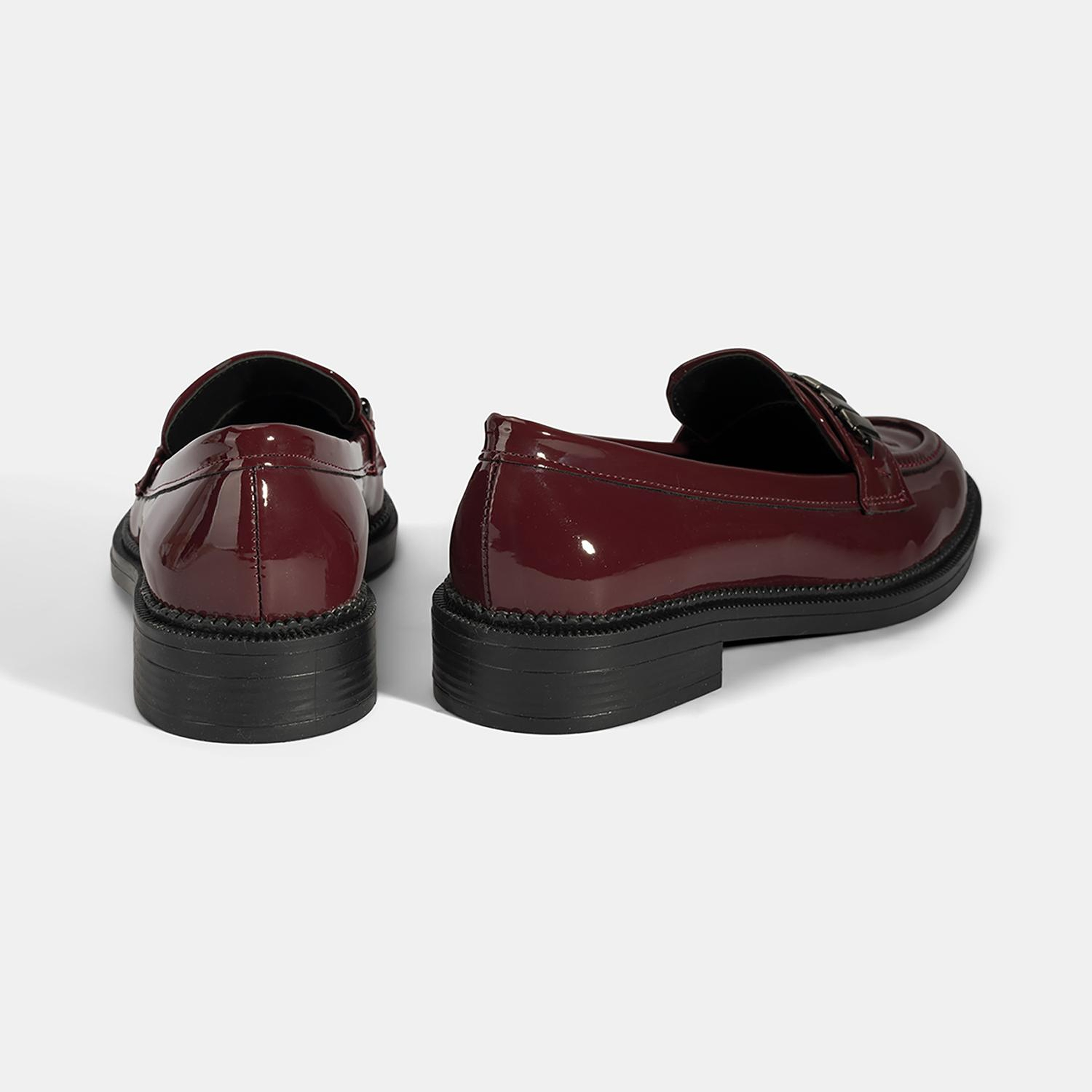 Kadın Bordo Metal Aksesuarlı Loafer
