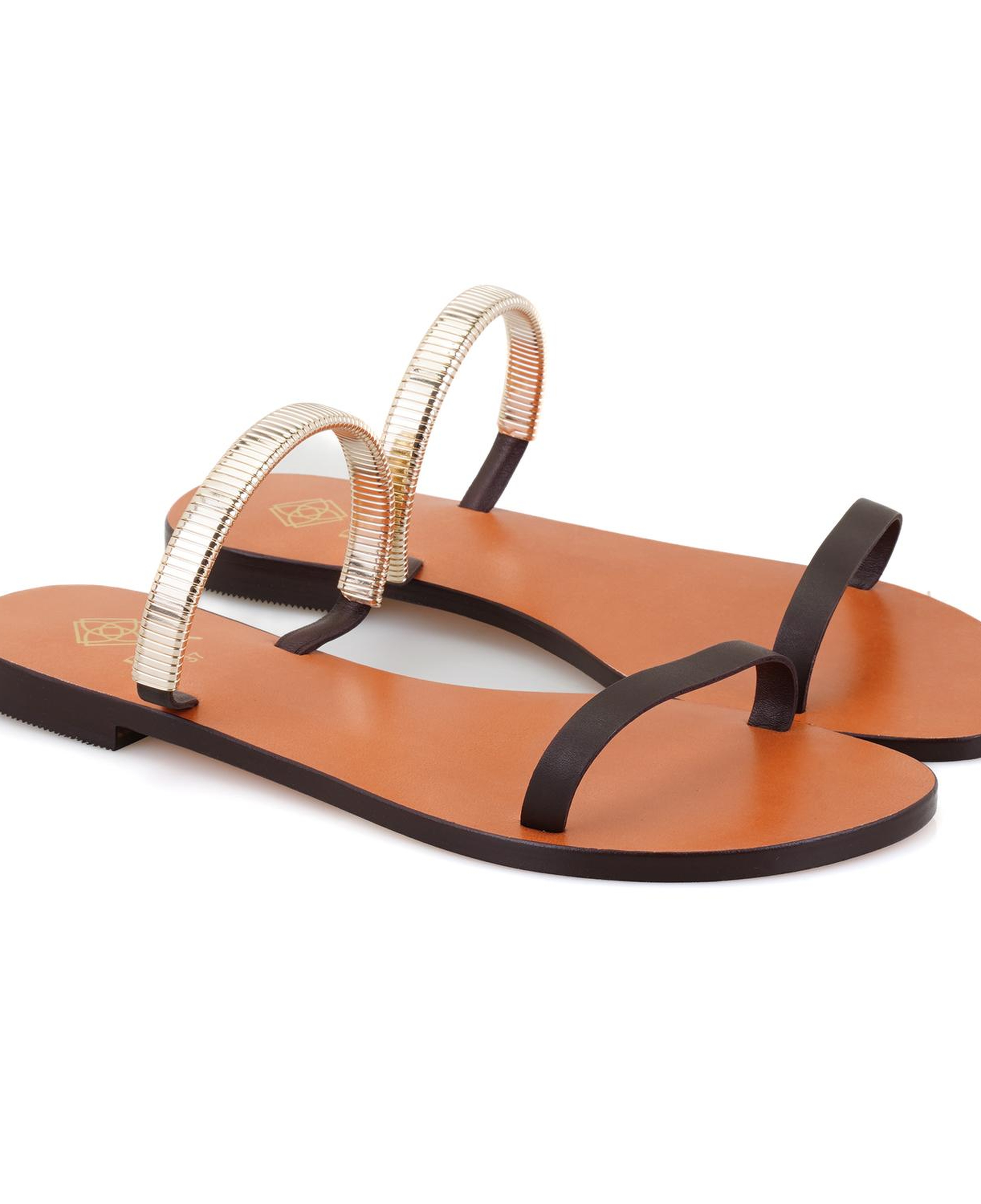 Kadın Kahve Parlak Aksesuarlı Deri Terlik