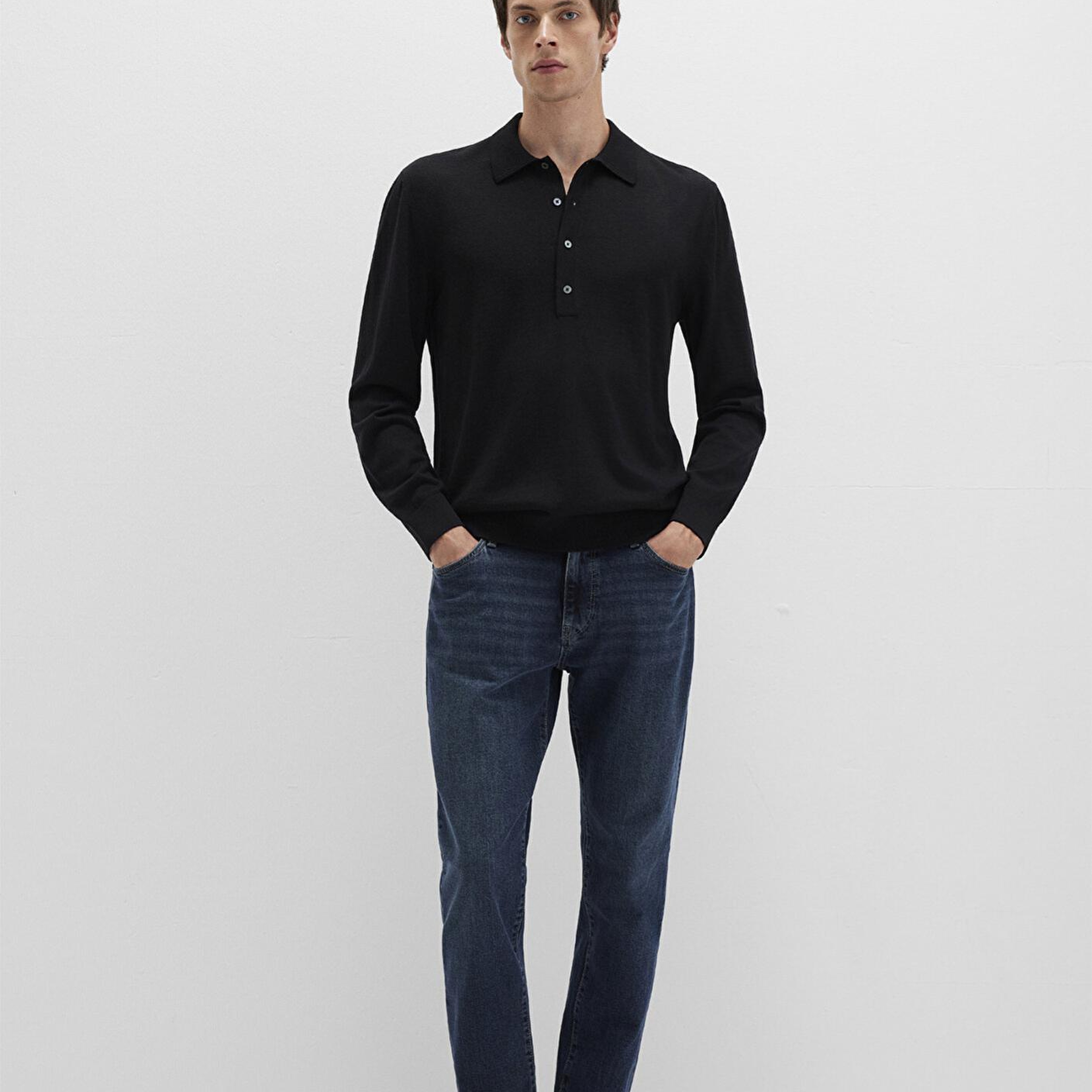 Mavi Düğmeli Siyah Yün Kazak 0710382-900