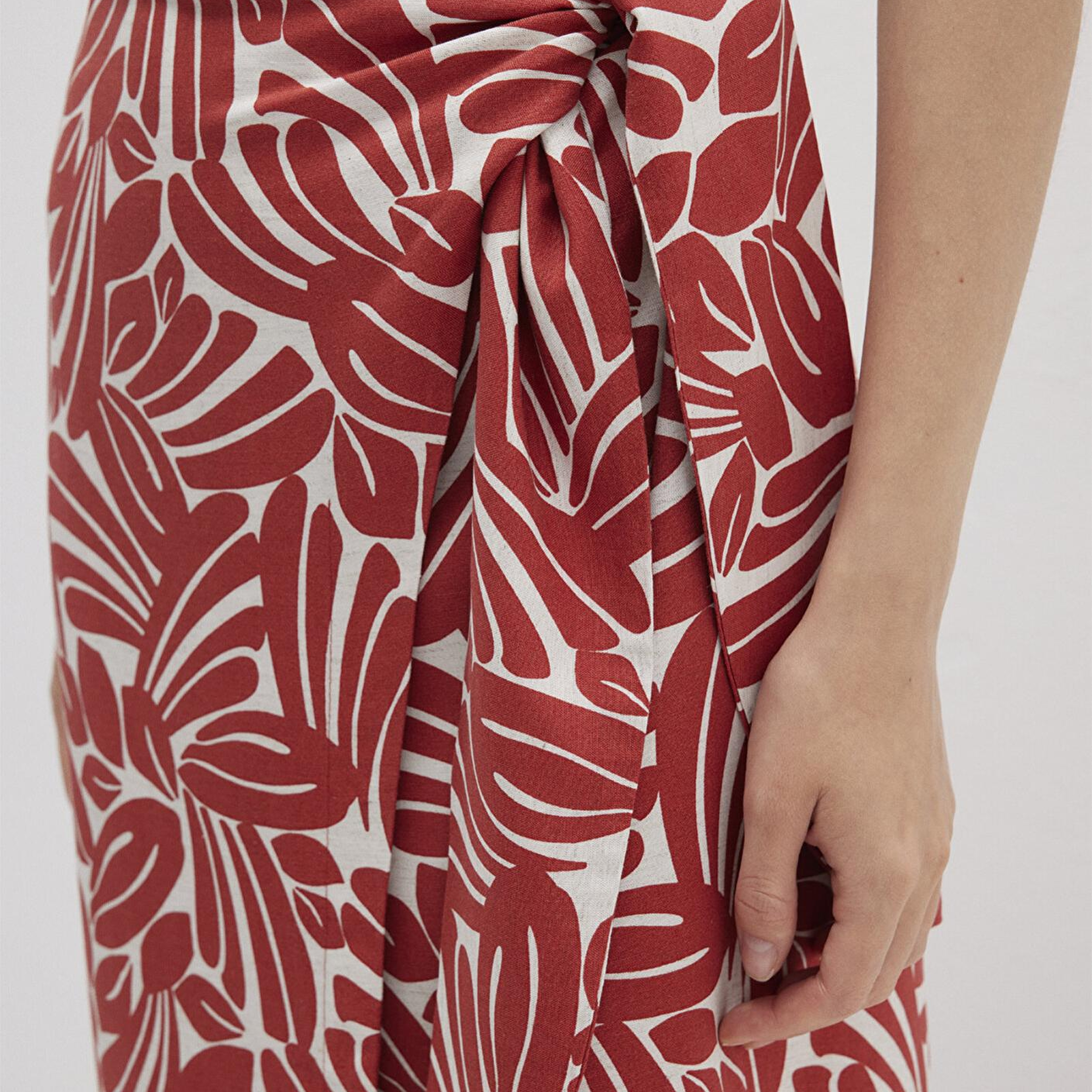 Mavi Bağlama Detaylı Baskılı Kırmızı Etek 1310765-91314