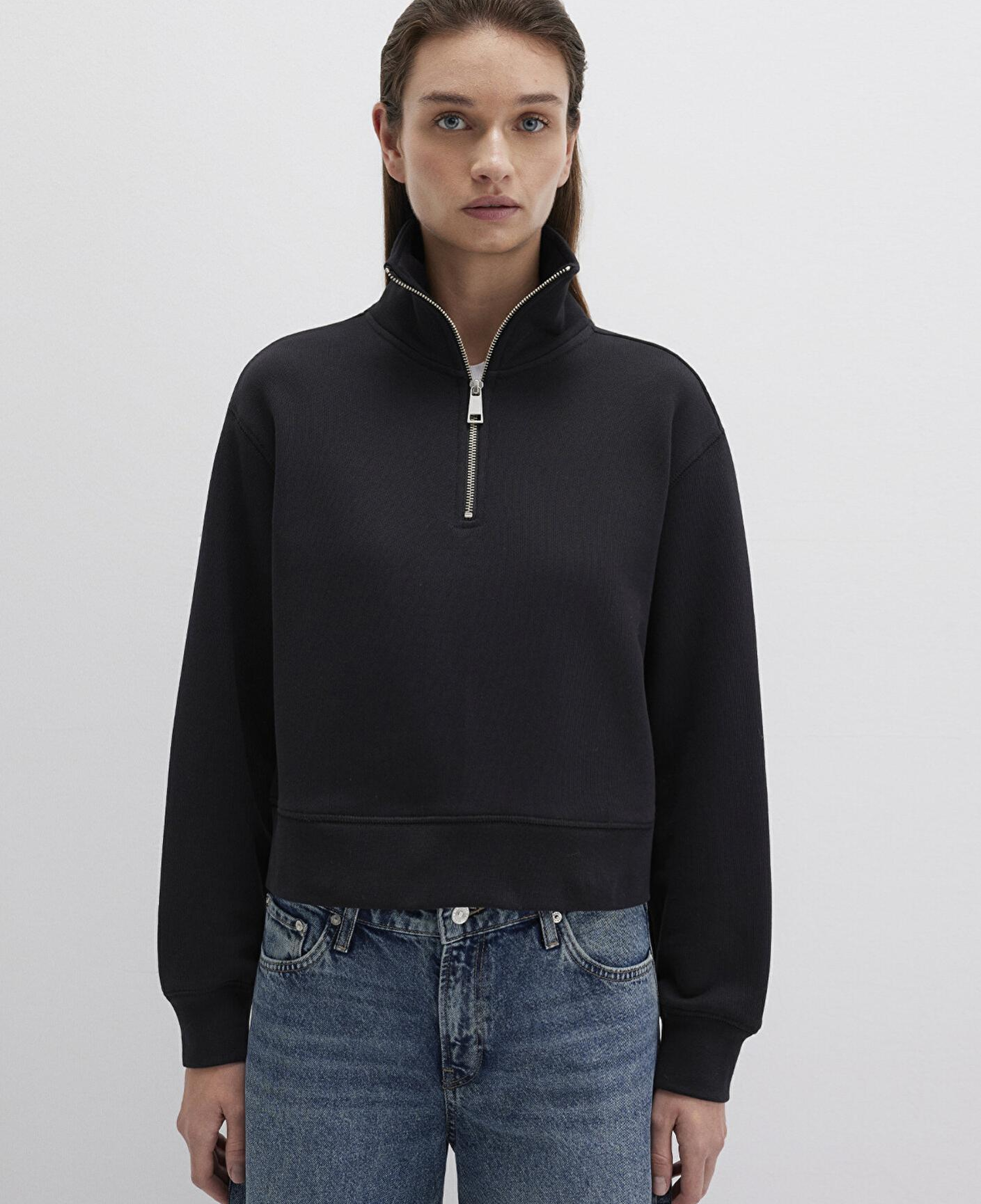 Mavi Yarı Fermuarlı Siyah Sweatshirt 1S10391-900