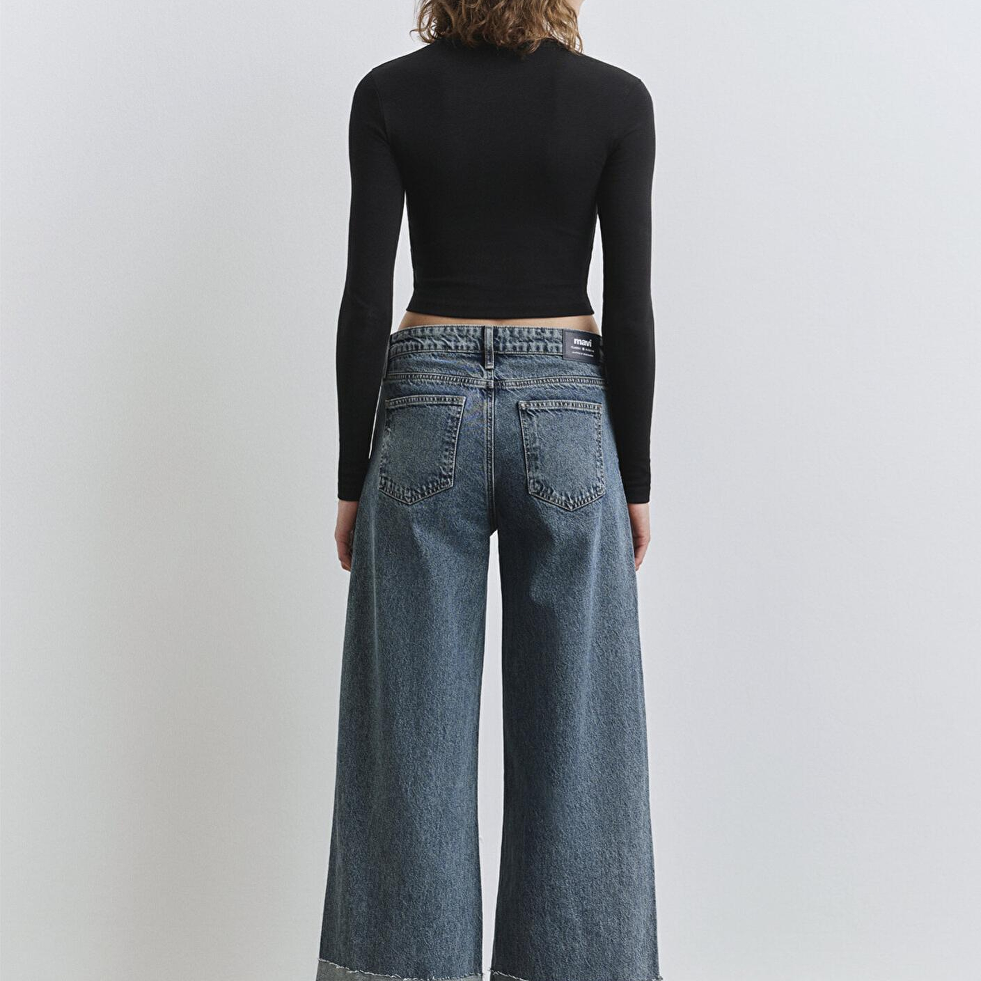 Mavi Emilia Classic Denim Puslu Koyu Mavi Jean Pantolon 1012641-90118