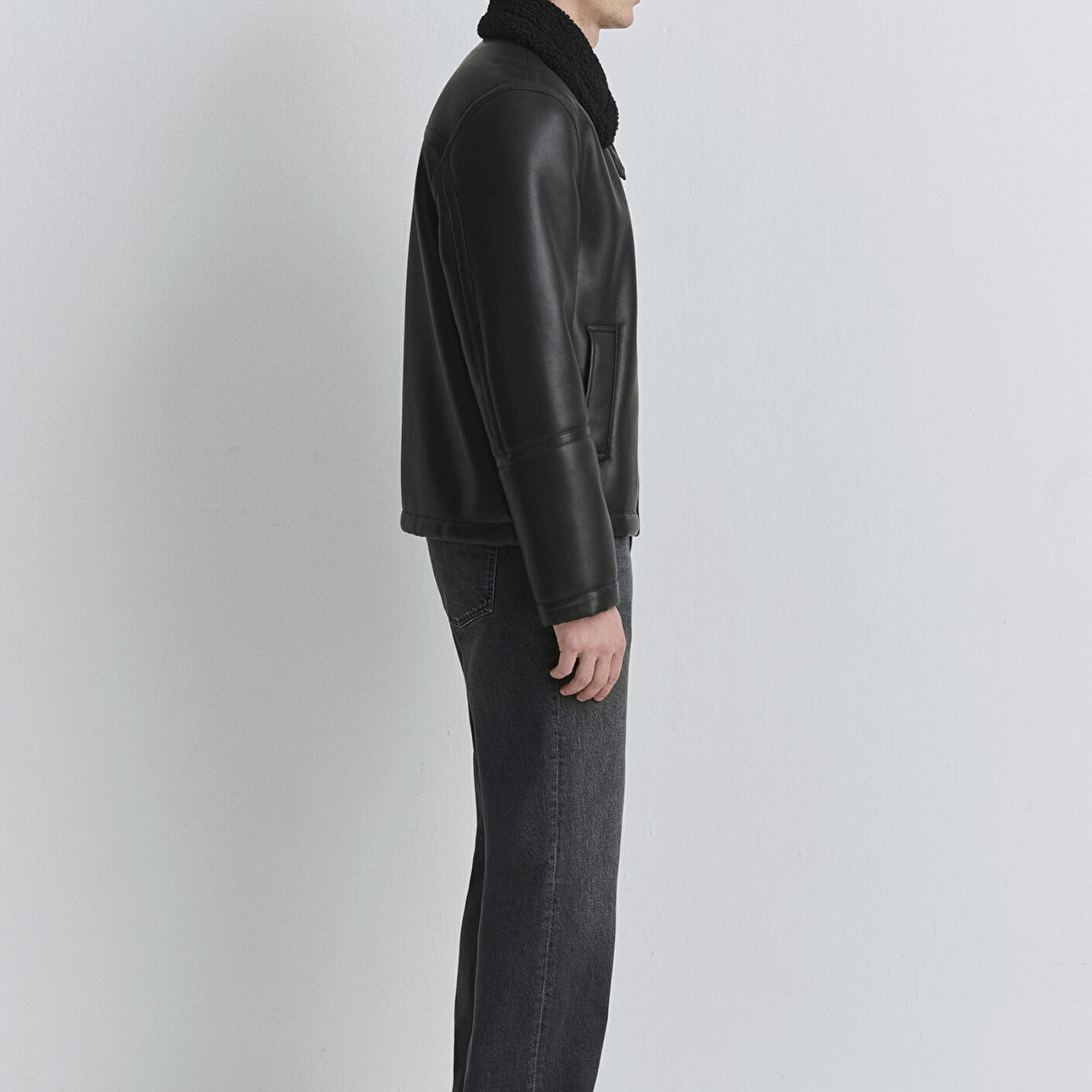 Mavi Suni Kürk Detaylı Siyah Suni Deri Ceket Regular Fit / Normal Kesim 0110670-71379