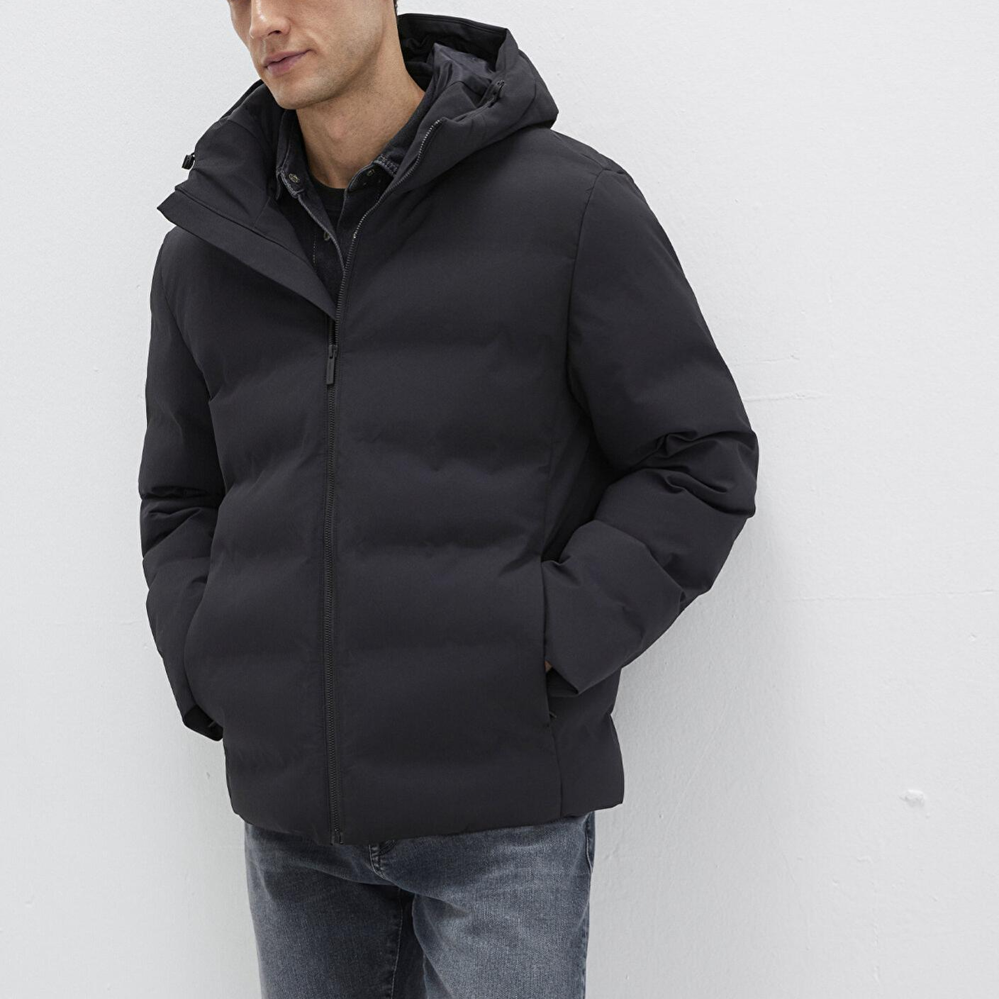 Mavi Kapüşonlu Siyah Şişme Mont 0110652-71379