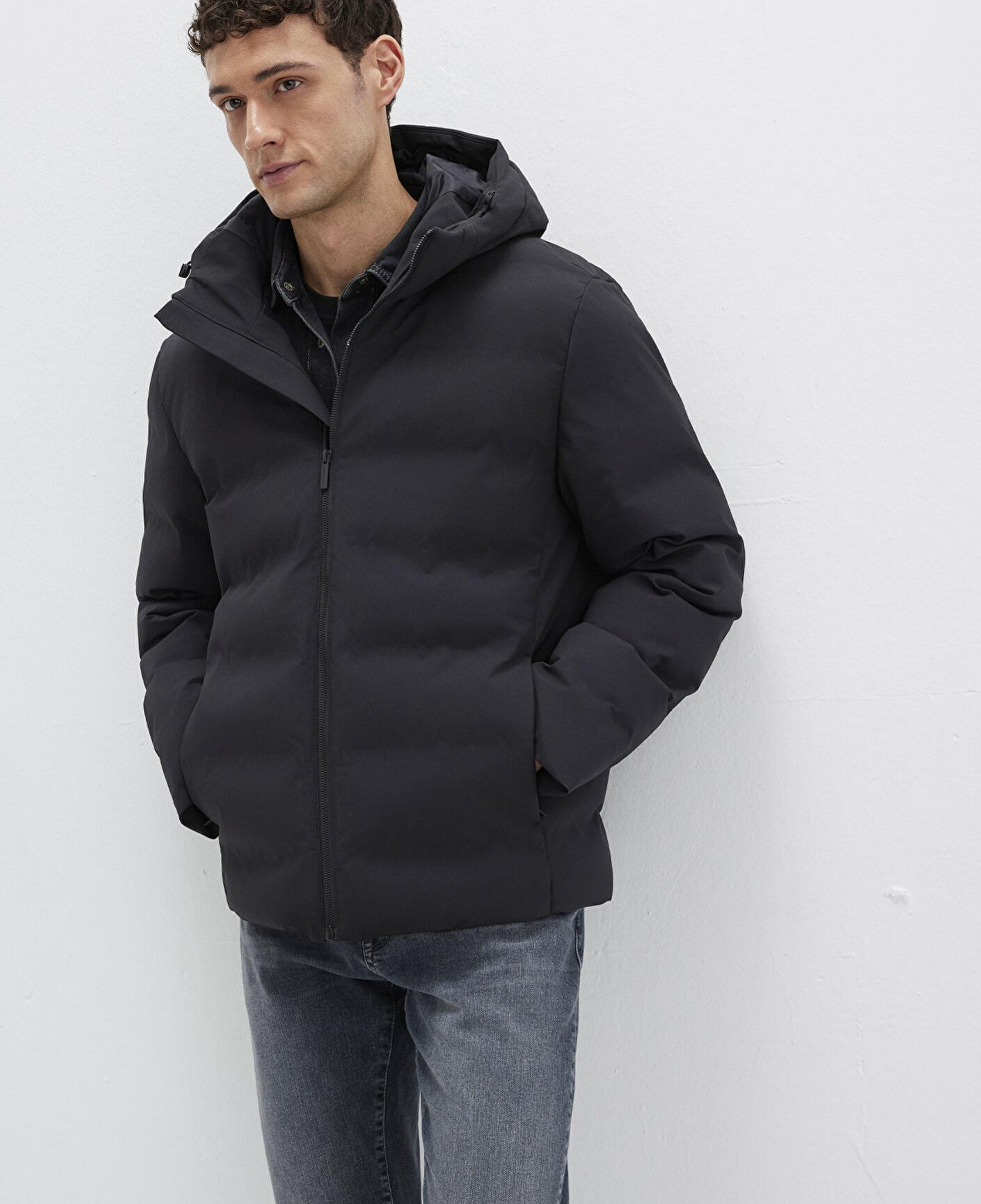 Mavi Kapüşonlu Siyah Şişme Mont 0110652-71379