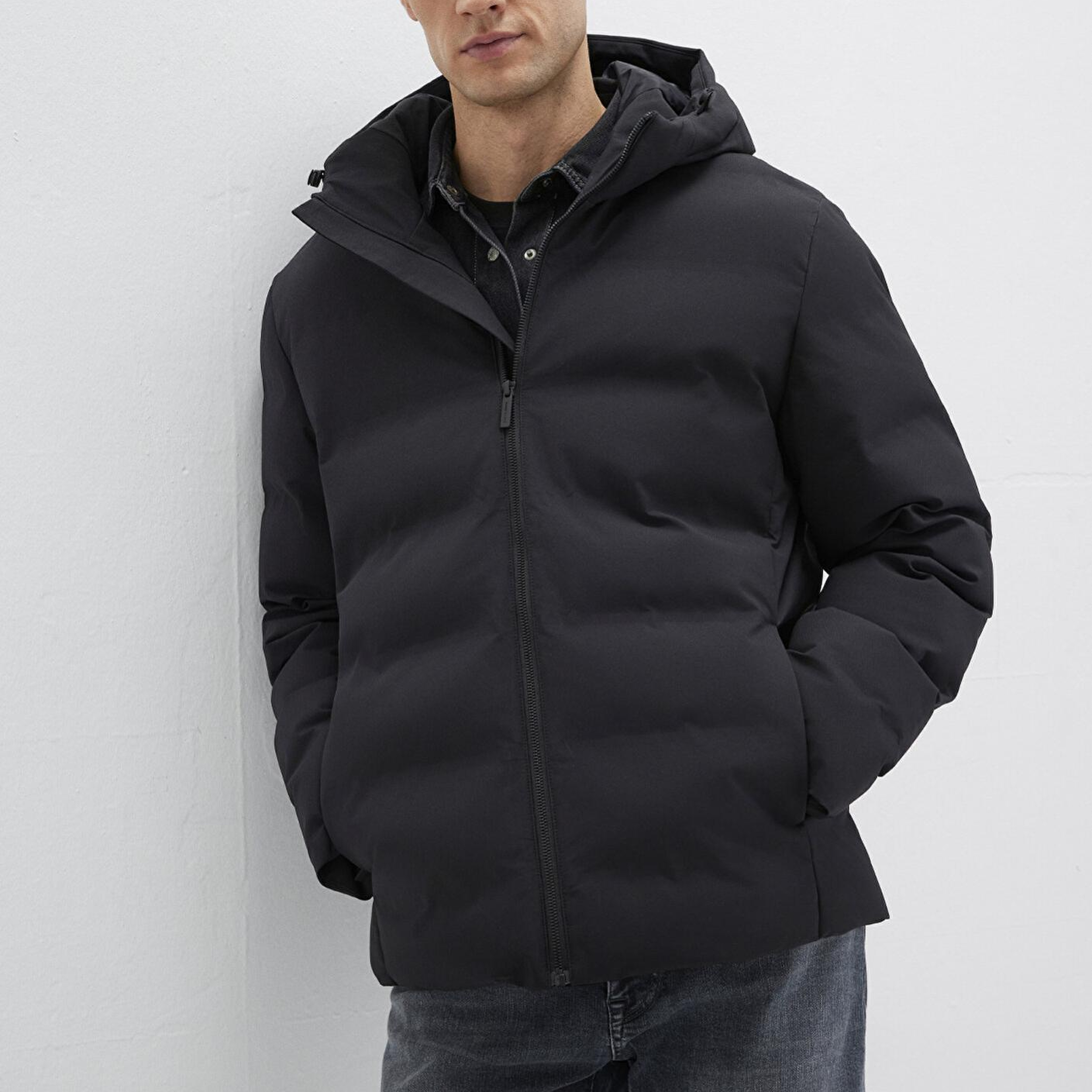 Mavi Kapüşonlu Siyah Şişme Mont 0110652-71379