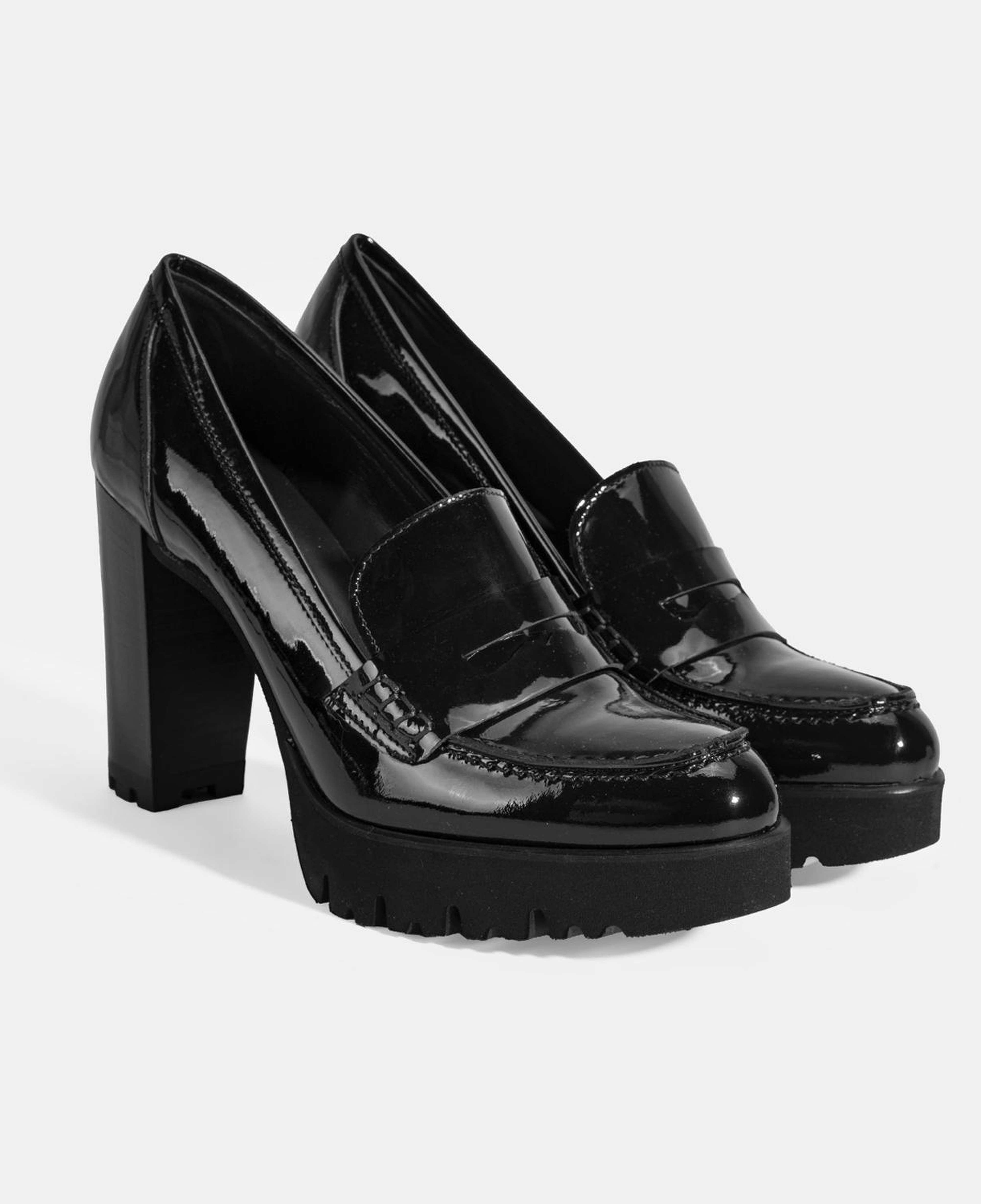 Luca Grossi Kadın Siyah Topuklu Rugan Klasik Ayakkabı