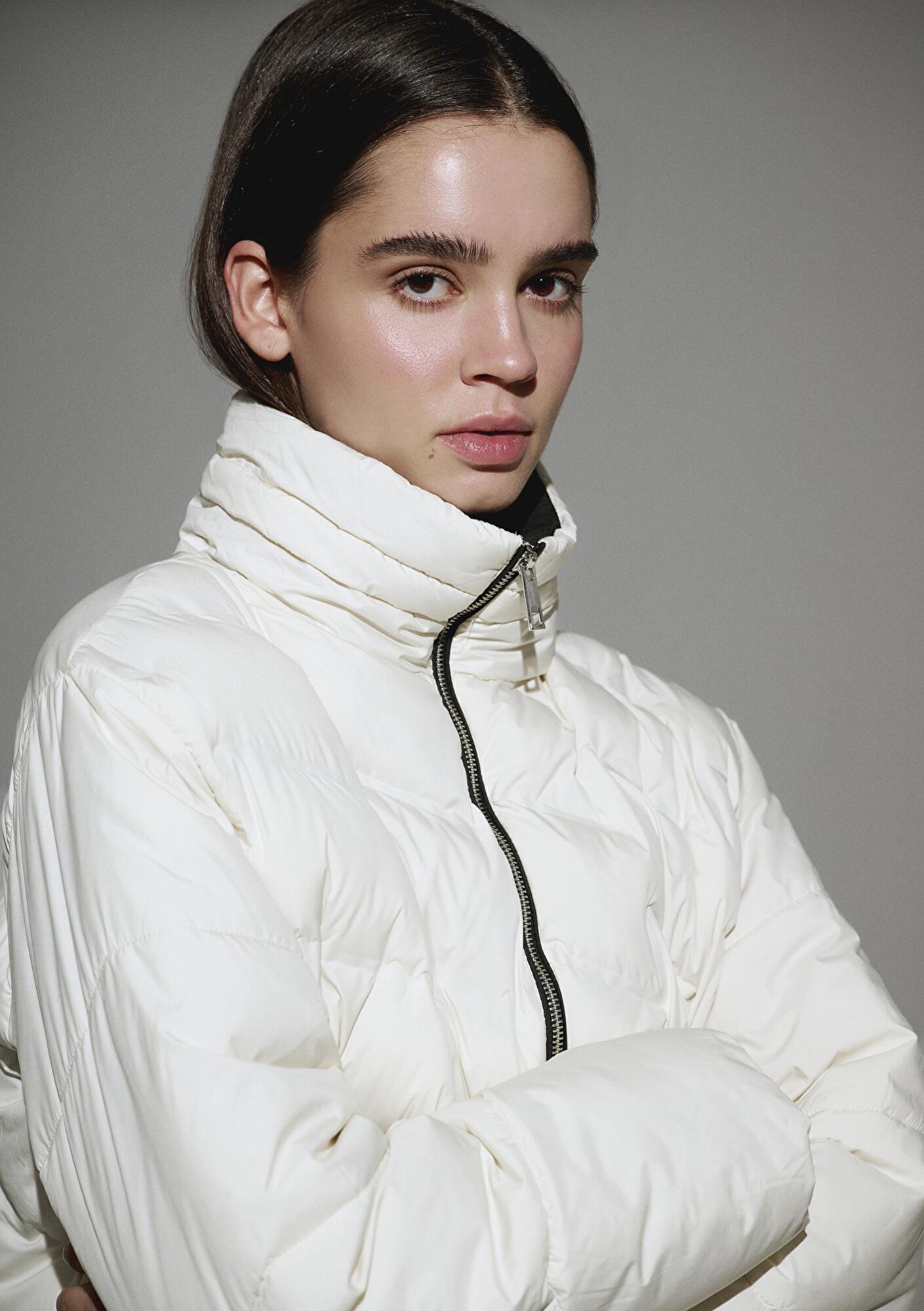 Mavi Su İtici Kapüşonlu Ekru Şişme Mont 1110714-86412